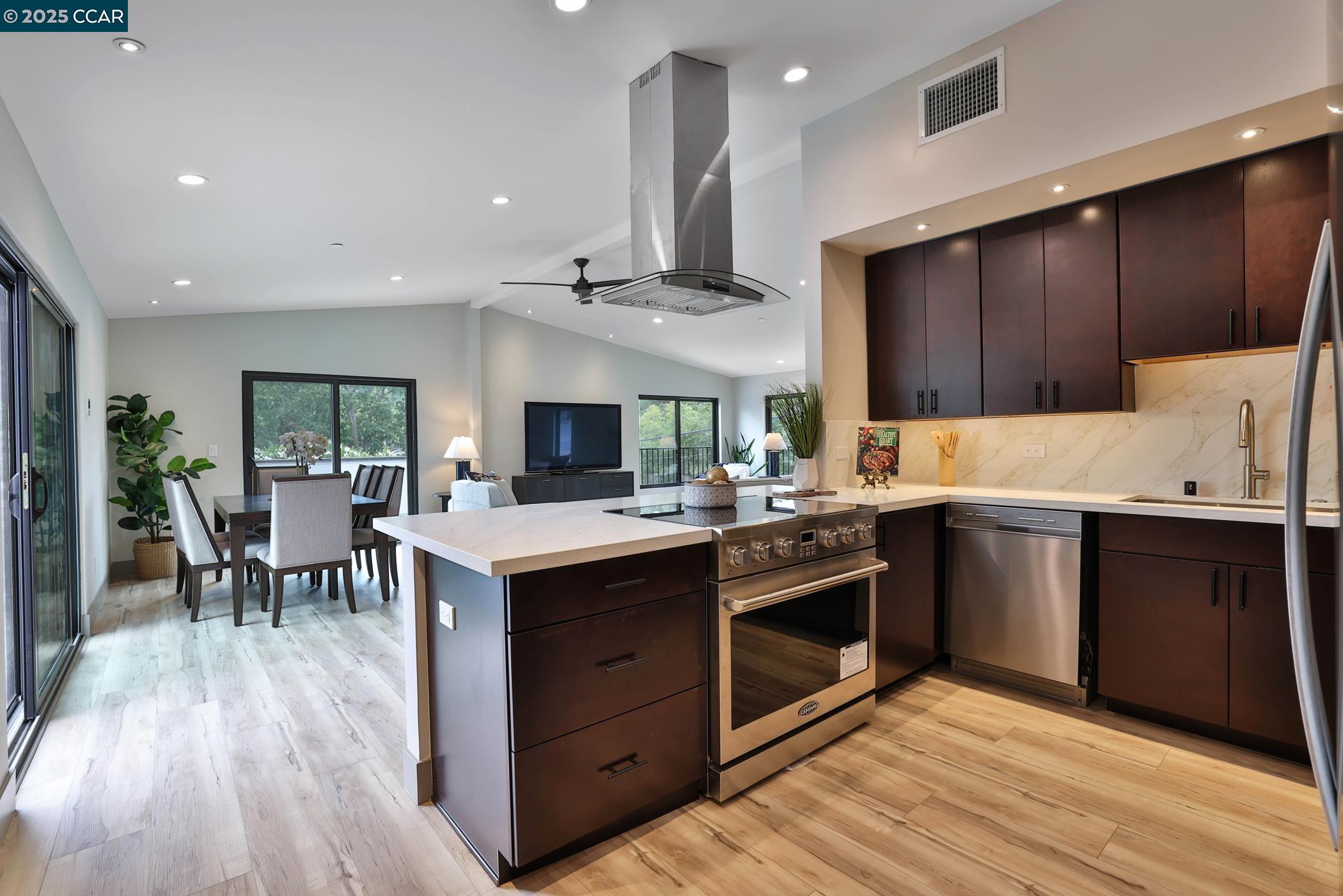 Detail Gallery Image 18 of 60 For 946 Risa Road, Lafayette,  CA 94549 - – Beds | – Baths