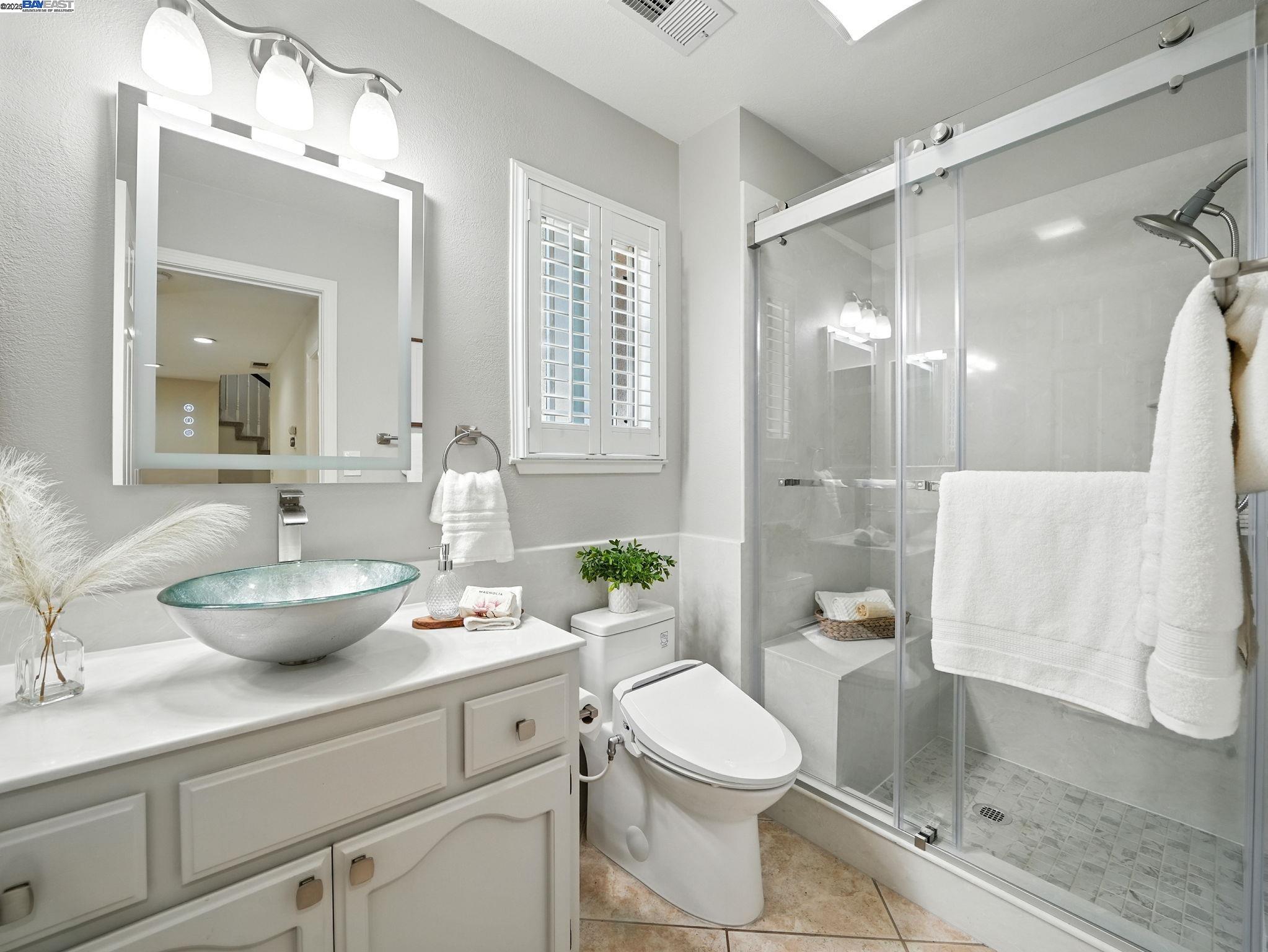 Detail Gallery Image 18 of 53 For 775 Vivian Dr, Livermore,  CA 94550 - 4 Beds | 3 Baths