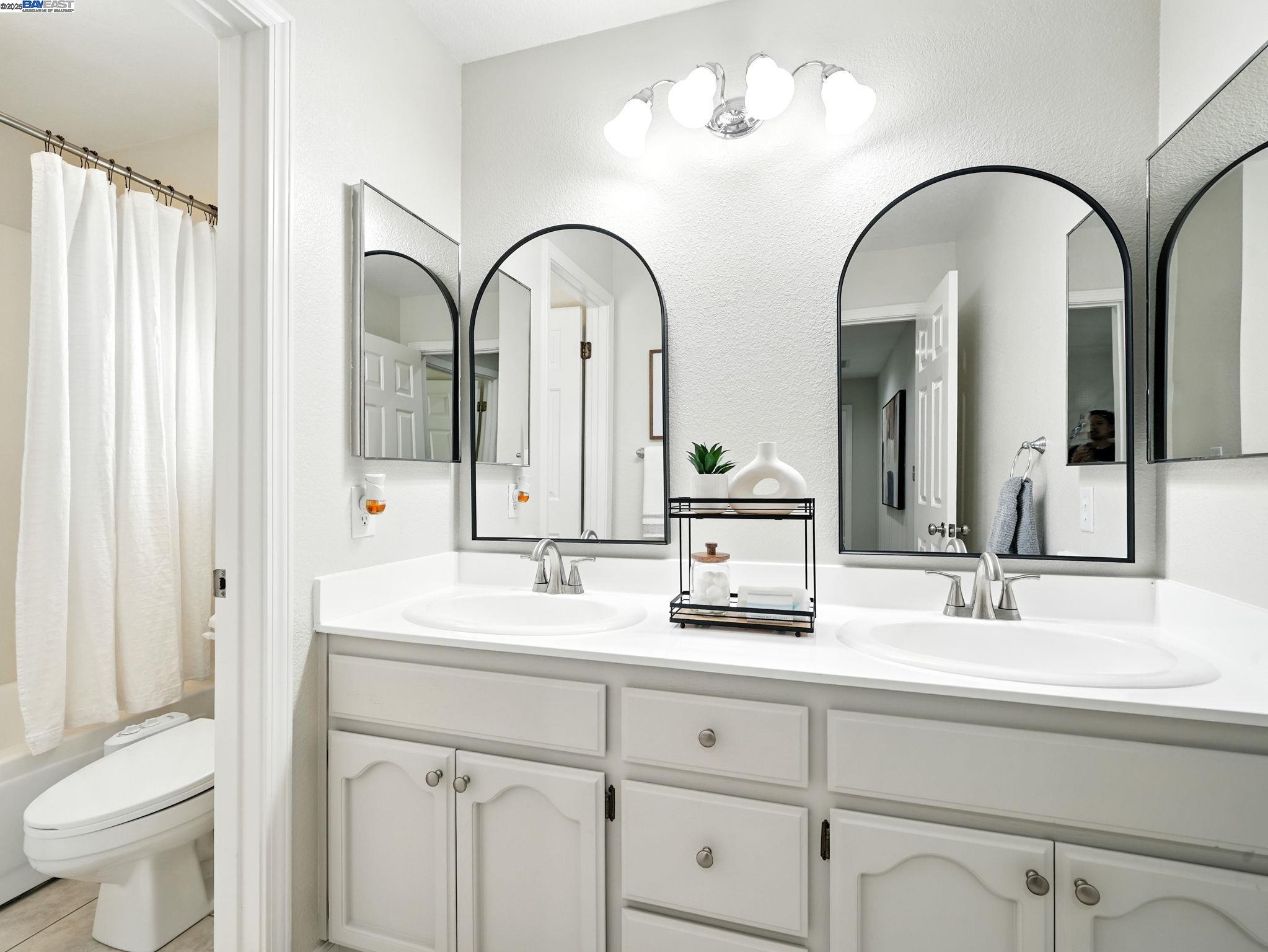 Detail Gallery Image 26 of 53 For 775 Vivian Dr, Livermore,  CA 94550 - 4 Beds | 3 Baths
