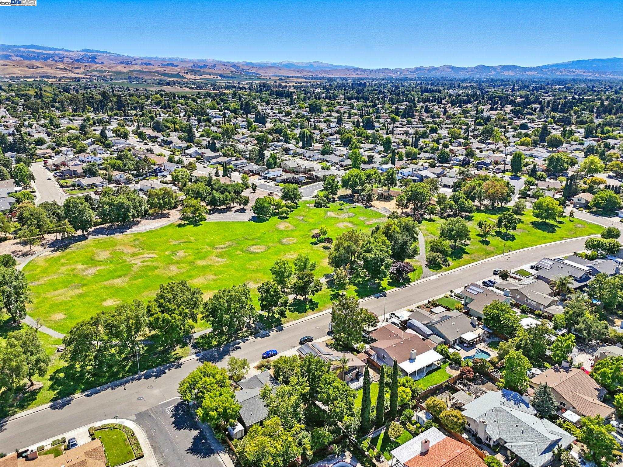 Detail Gallery Image 50 of 53 For 775 Vivian Dr, Livermore,  CA 94550 - 4 Beds | 3 Baths