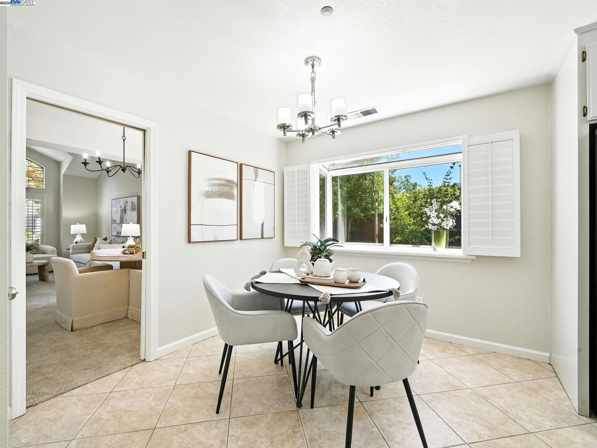 Detail Gallery Image 7 of 53 For 775 Vivian Dr, Livermore,  CA 94550 - 4 Beds | 3 Baths