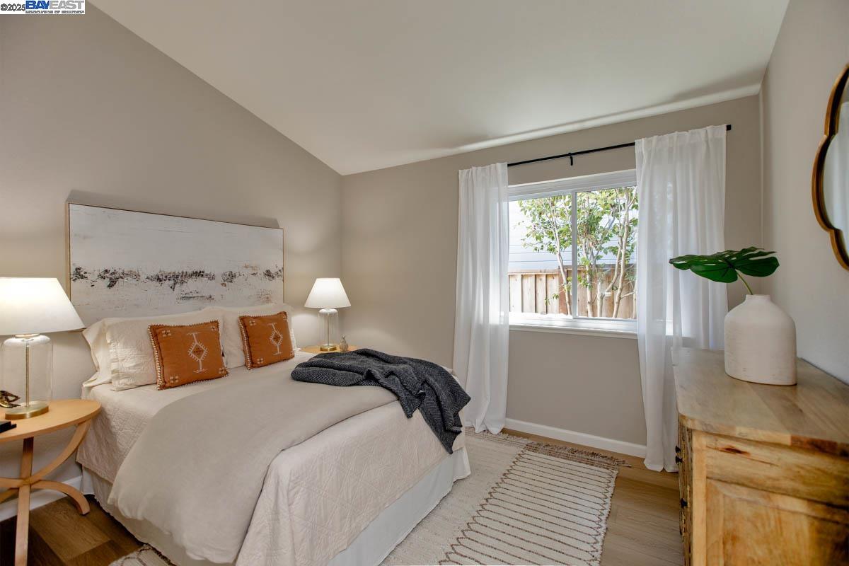Detail Gallery Image 24 of 40 For 21 Ulster Pl, Alameda,  CA 94502 - 3 Beds | 2 Baths