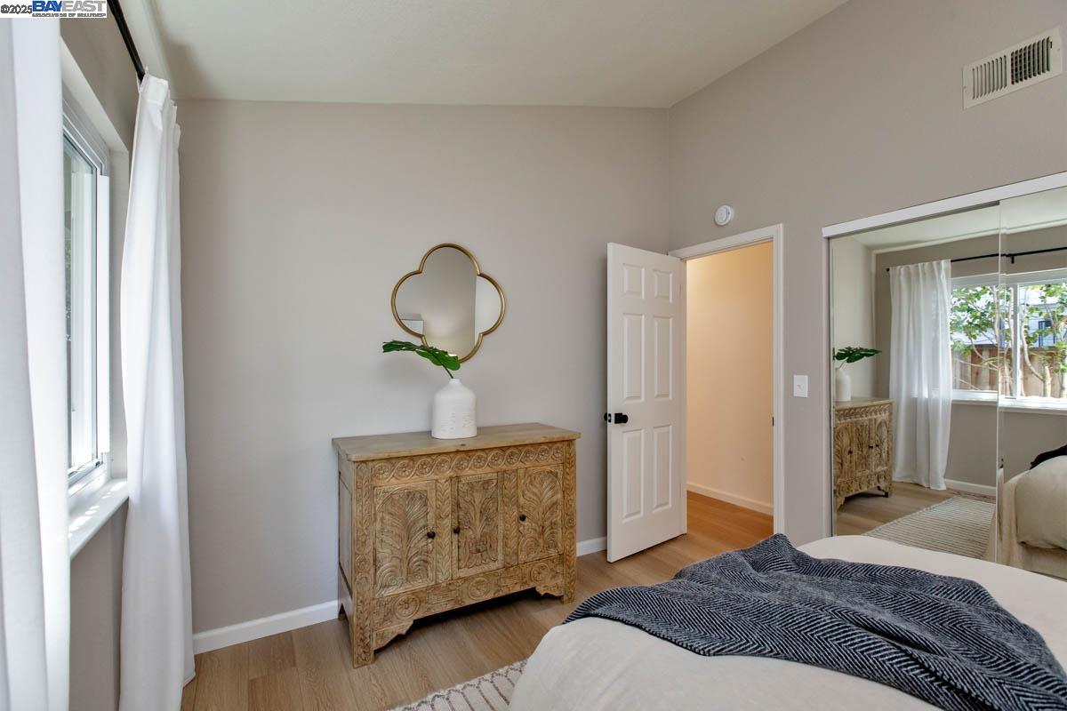 Detail Gallery Image 25 of 40 For 21 Ulster Pl, Alameda,  CA 94502 - 3 Beds | 2 Baths