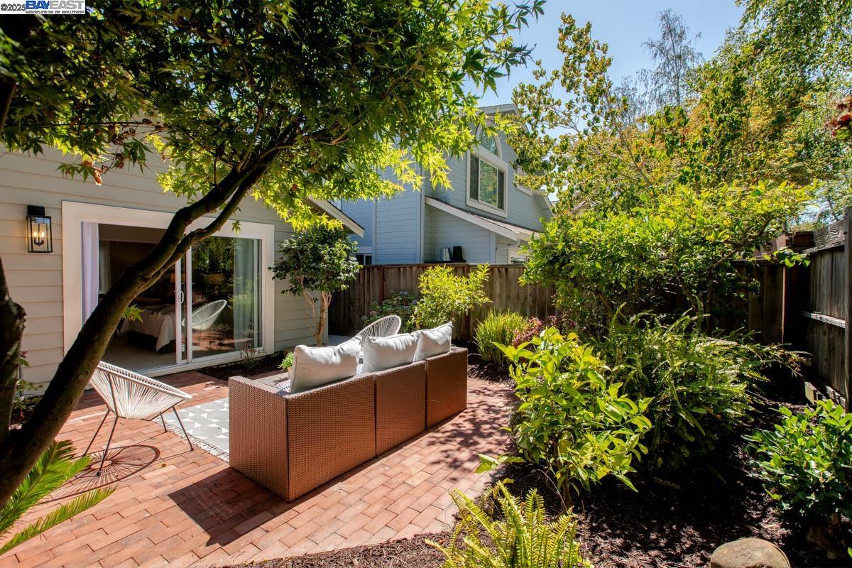 Detail Gallery Image 30 of 40 For 21 Ulster Pl, Alameda,  CA 94502 - 3 Beds | 2 Baths