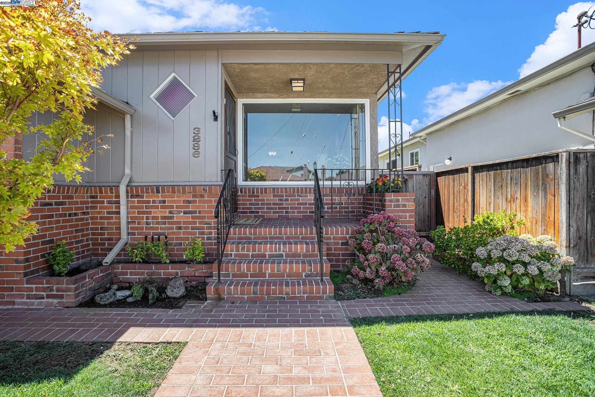 Detail Gallery Image 20 of 46 For 3286 San Jose, Alameda,  CA 94501 - 3 Beds | 2 Baths