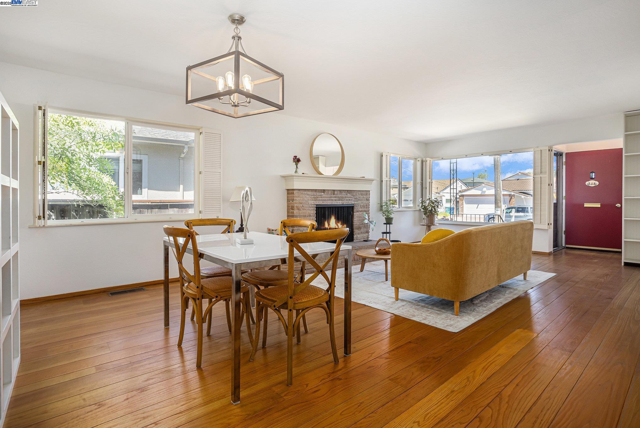 Detail Gallery Image 25 of 46 For 3286 San Jose, Alameda,  CA 94501 - 3 Beds | 2 Baths