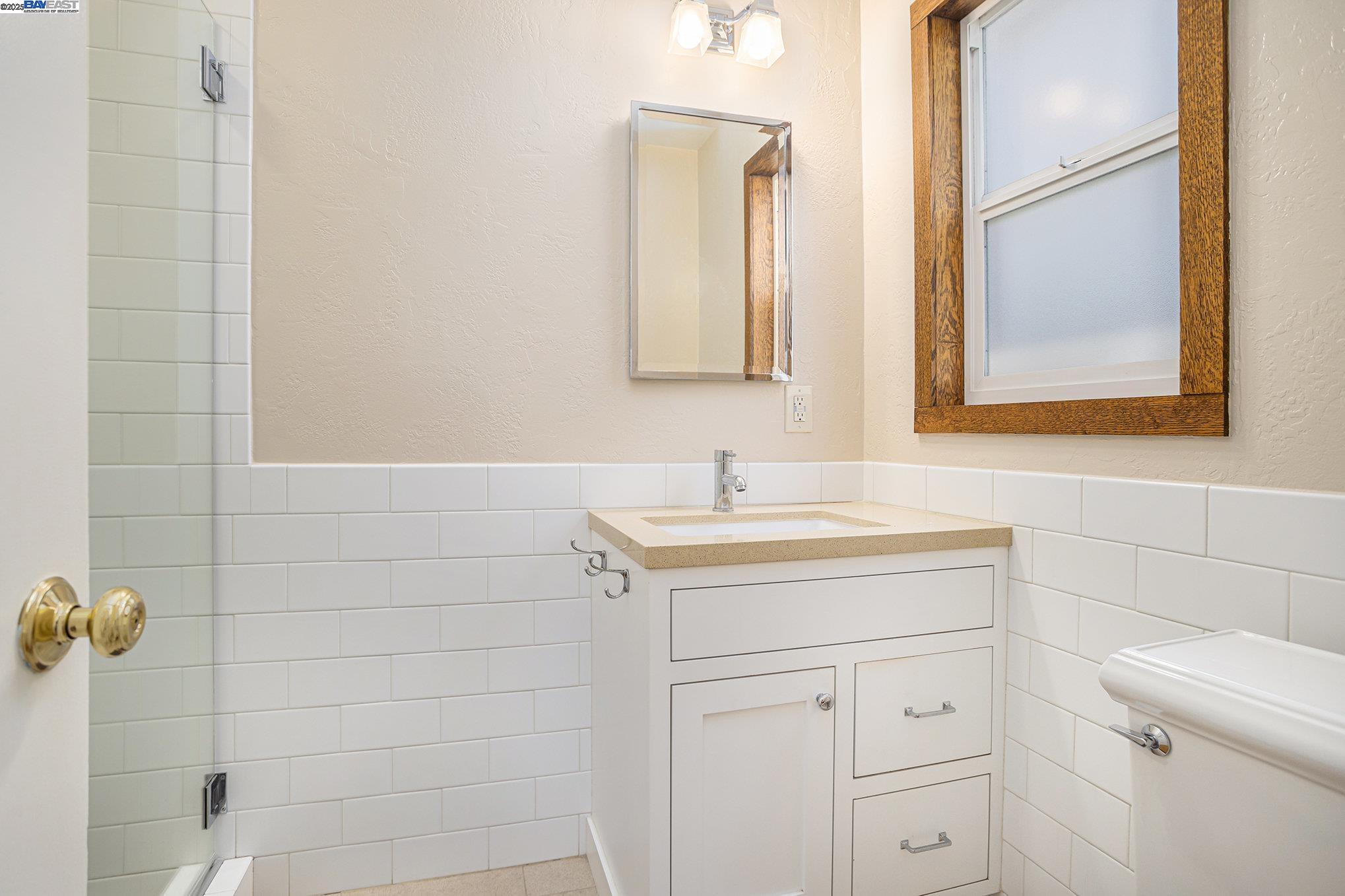 Detail Gallery Image 33 of 46 For 3286 San Jose, Alameda,  CA 94501 - 3 Beds | 2 Baths