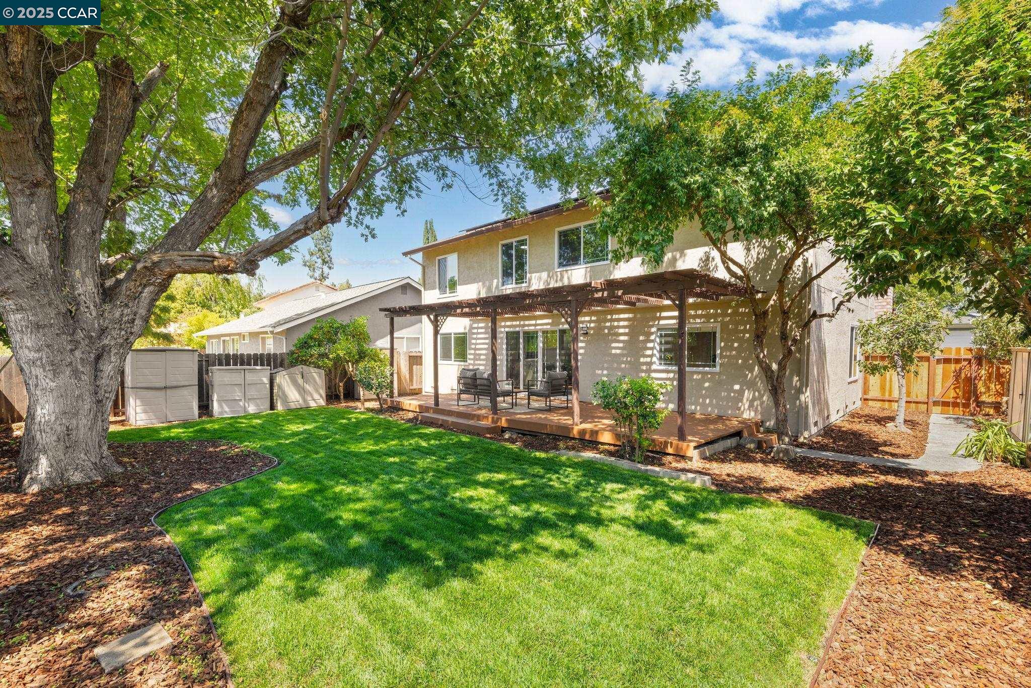 Detail Gallery Image 21 of 29 For 1241 Morning Glory Dr, Concord,  CA 94521 - 5 Beds | 4 Baths