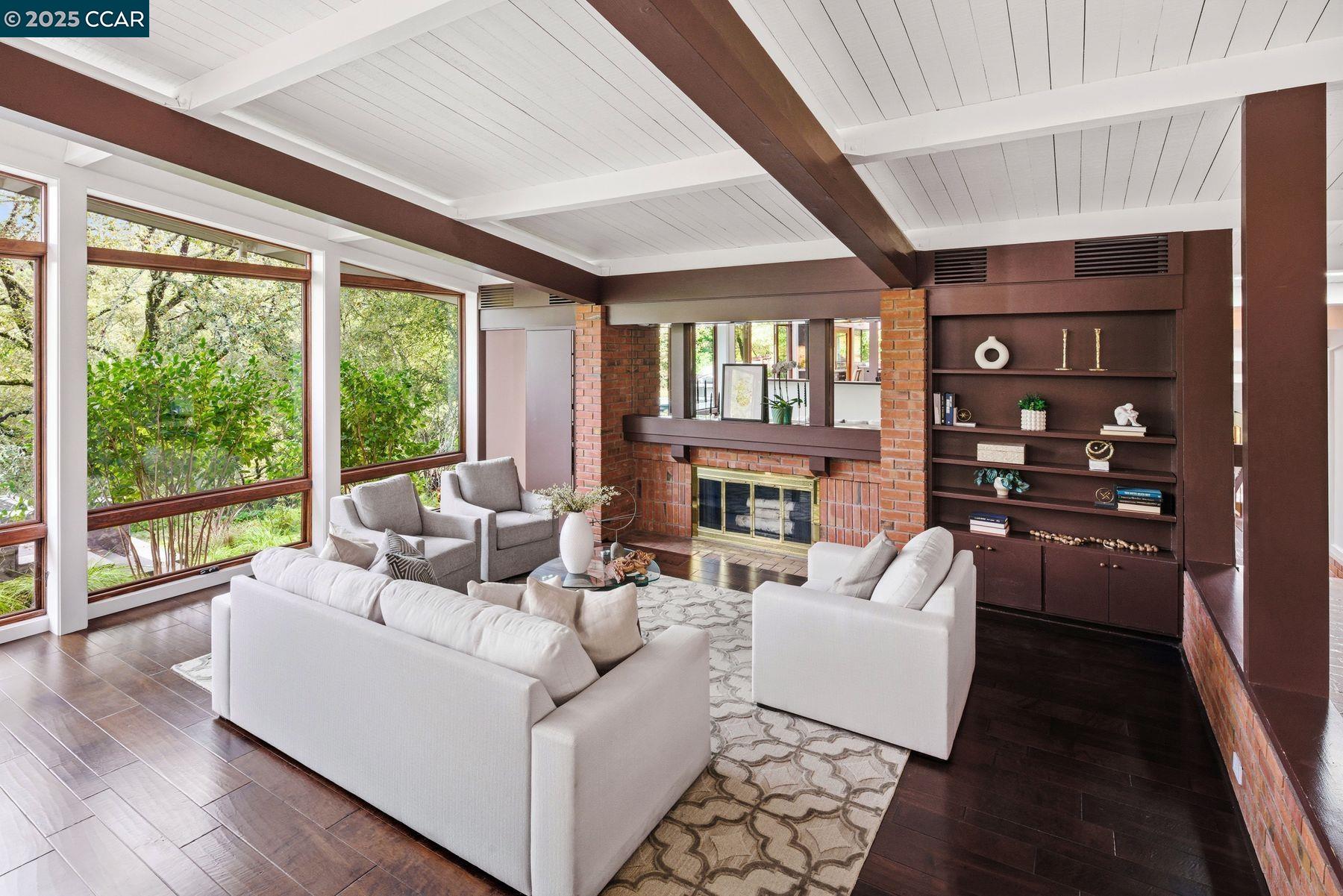 Detail Gallery Image 12 of 48 For 8 Oak Arbor Rd, Orinda,  CA 94563 - 5 Beds | 4/1 Baths