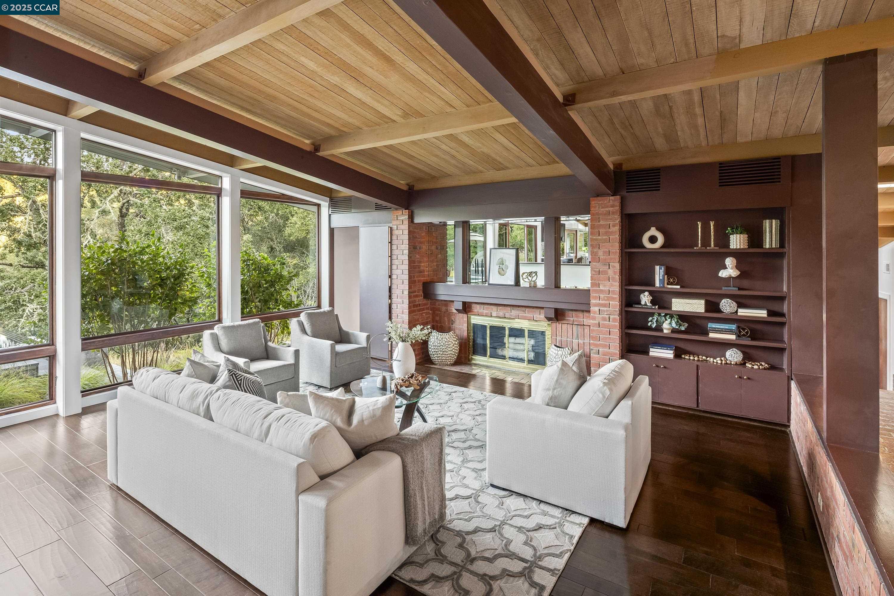 Detail Gallery Image 19 of 47 For 8 Oak Arbor Rd, Orinda,  CA 94563 - 5 Beds | 4/1 Baths