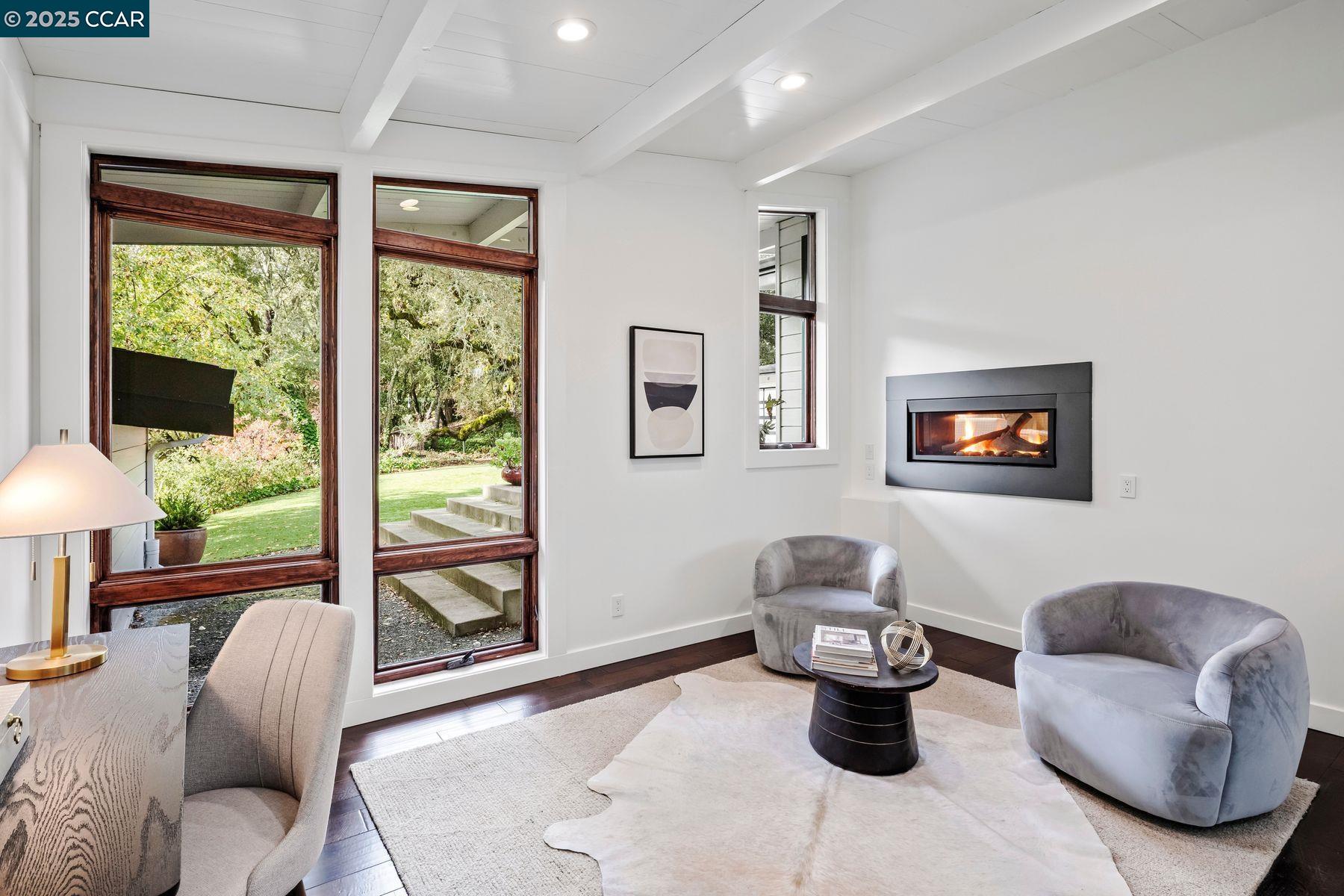 Detail Gallery Image 23 of 48 For 8 Oak Arbor Rd, Orinda,  CA 94563 - 5 Beds | 4/1 Baths