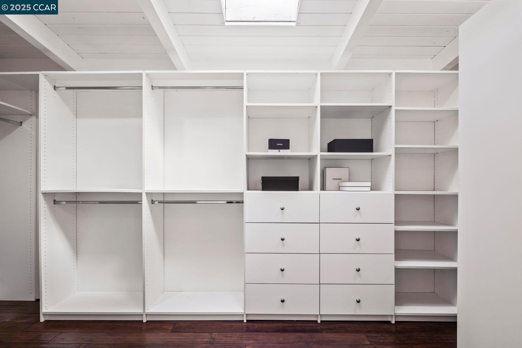 Detail Gallery Image 29 of 48 For 8 Oak Arbor Rd, Orinda,  CA 94563 - 5 Beds | 4/1 Baths