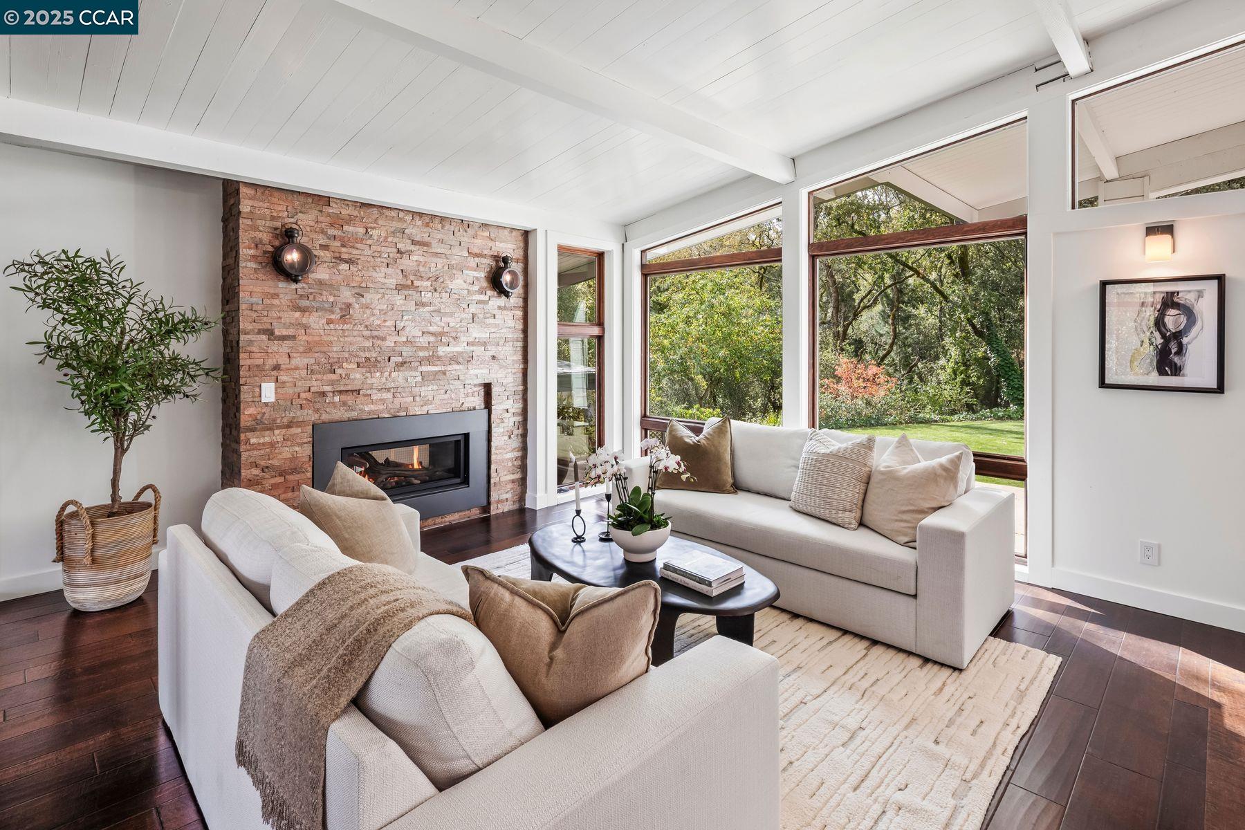 Detail Gallery Image 35 of 48 For 8 Oak Arbor Rd, Orinda,  CA 94563 - 5 Beds | 4/1 Baths