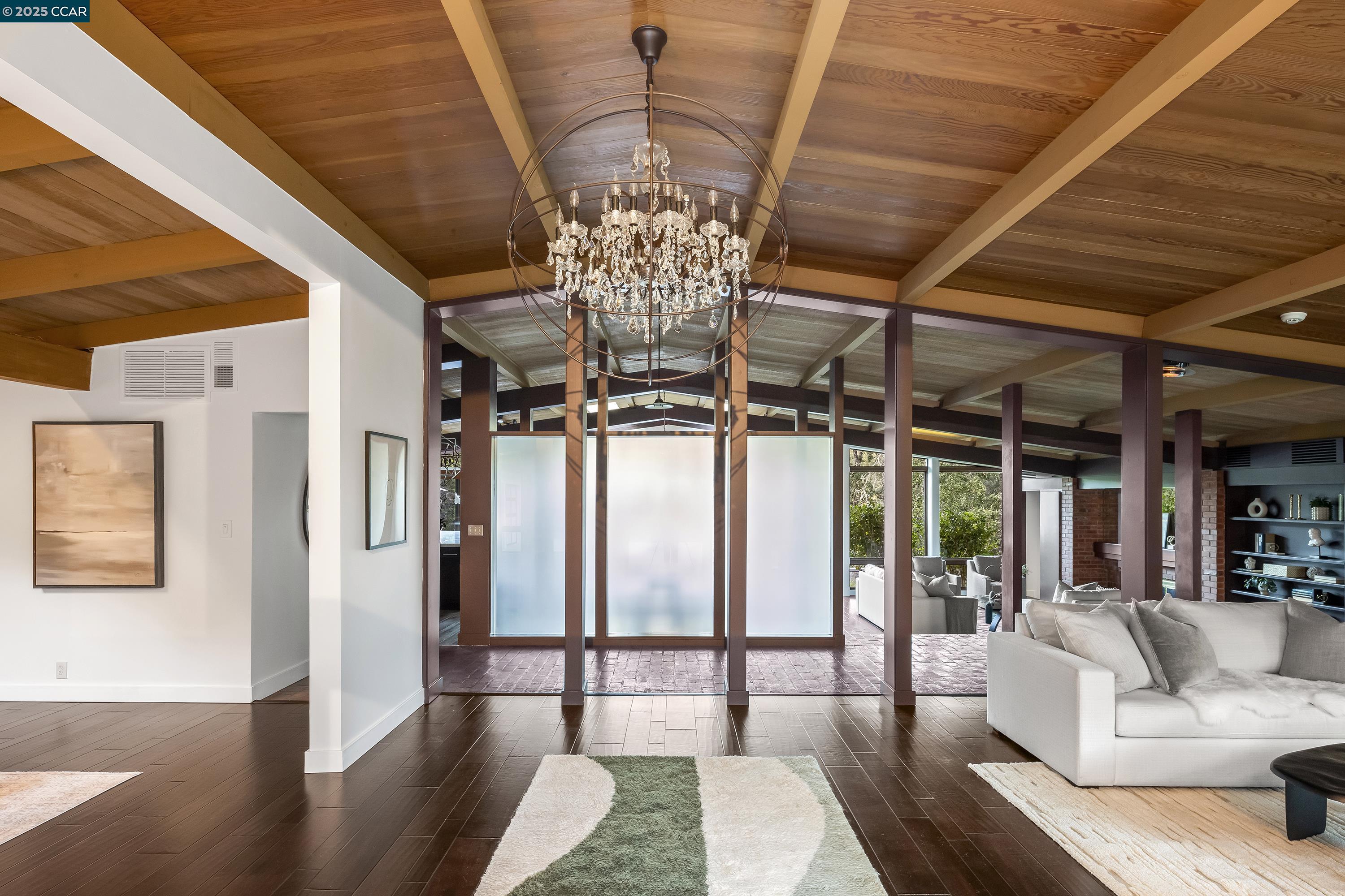 Detail Gallery Image 5 of 47 For 8 Oak Arbor Rd, Orinda,  CA 94563 - 5 Beds | 4/1 Baths