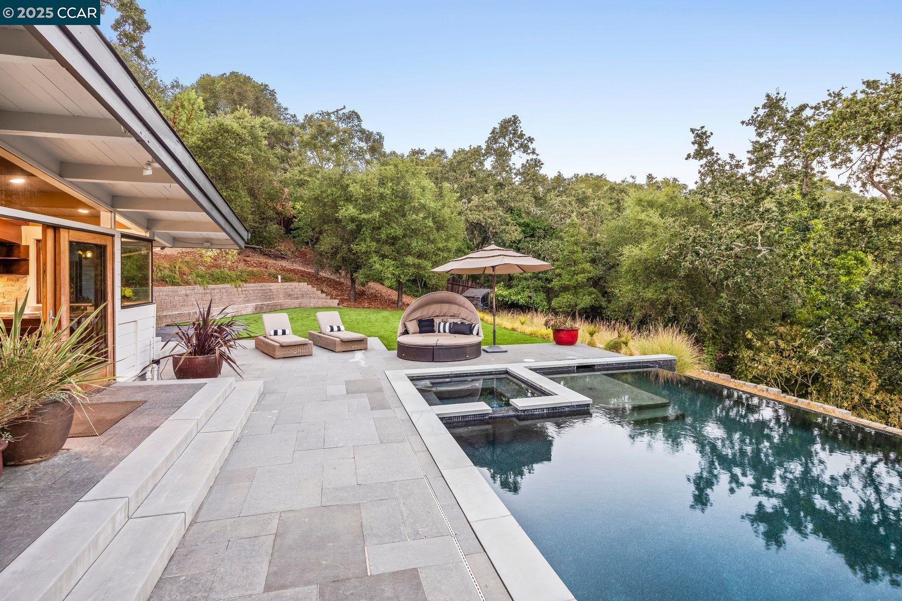 Detail Gallery Image 45 of 48 For 8 Oak Arbor Rd, Orinda,  CA 94563 - 5 Beds | 4/1 Baths