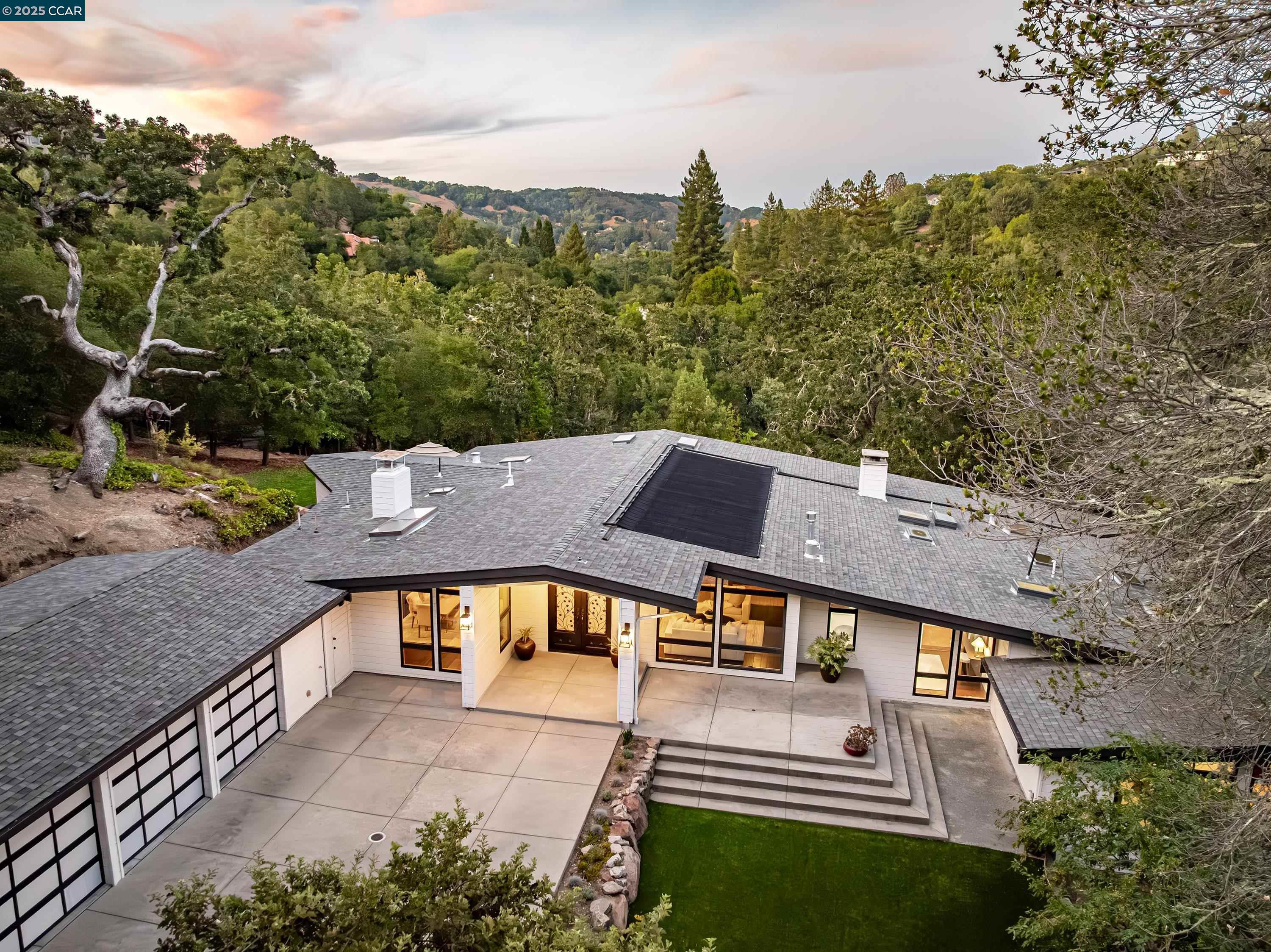 Detail Gallery Image 46 of 47 For 8 Oak Arbor Rd, Orinda,  CA 94563 - 5 Beds | 4/1 Baths