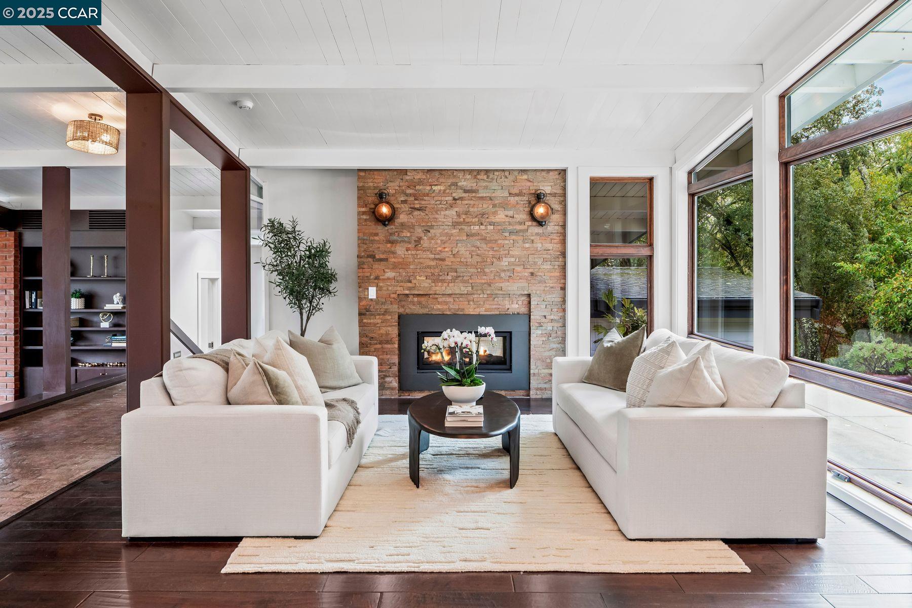 Detail Gallery Image 7 of 48 For 8 Oak Arbor Rd, Orinda,  CA 94563 - 5 Beds | 4/1 Baths