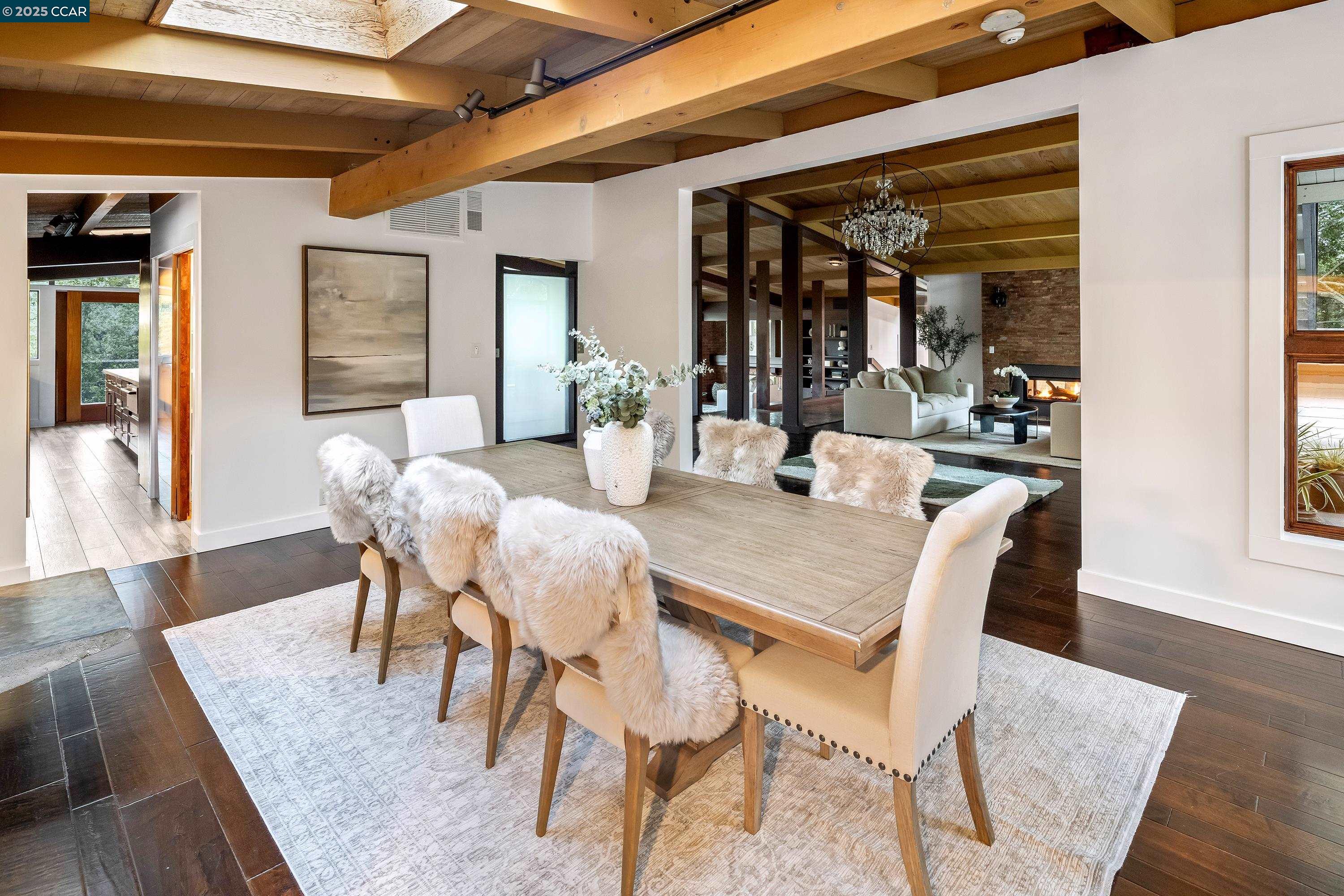 Detail Gallery Image 8 of 47 For 8 Oak Arbor Rd, Orinda,  CA 94563 - 5 Beds | 4/1 Baths