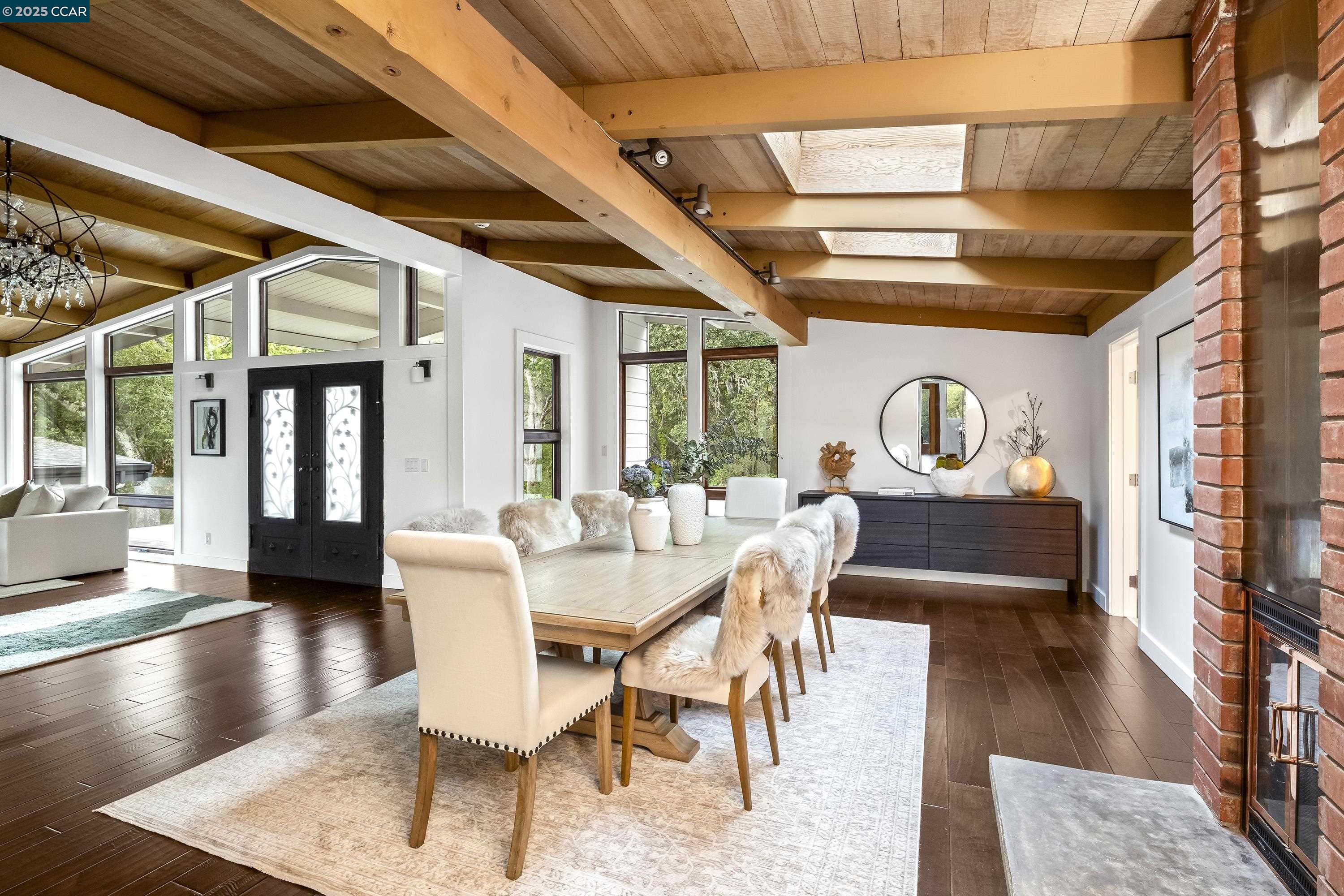 Detail Gallery Image 9 of 47 For 8 Oak Arbor Rd, Orinda,  CA 94563 - 5 Beds | 4/1 Baths