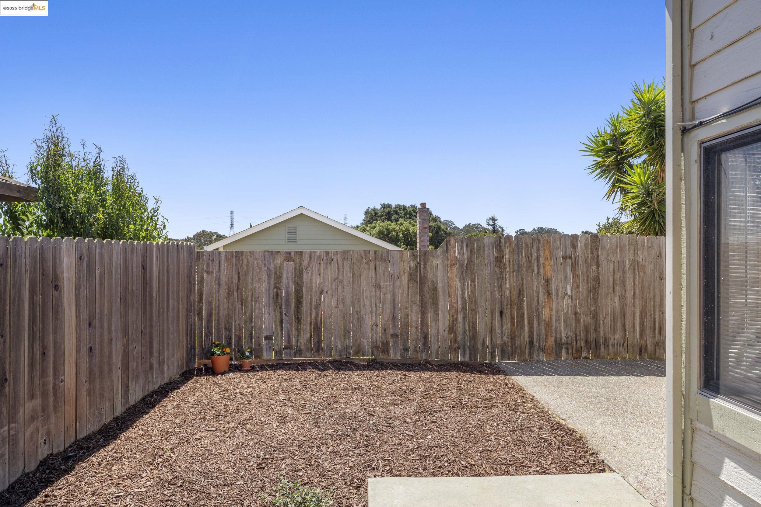Detail Gallery Image 26 of 40 For 751 Pueblo Way, Vallejo,  CA 94591 - 4 Beds | 2 Baths