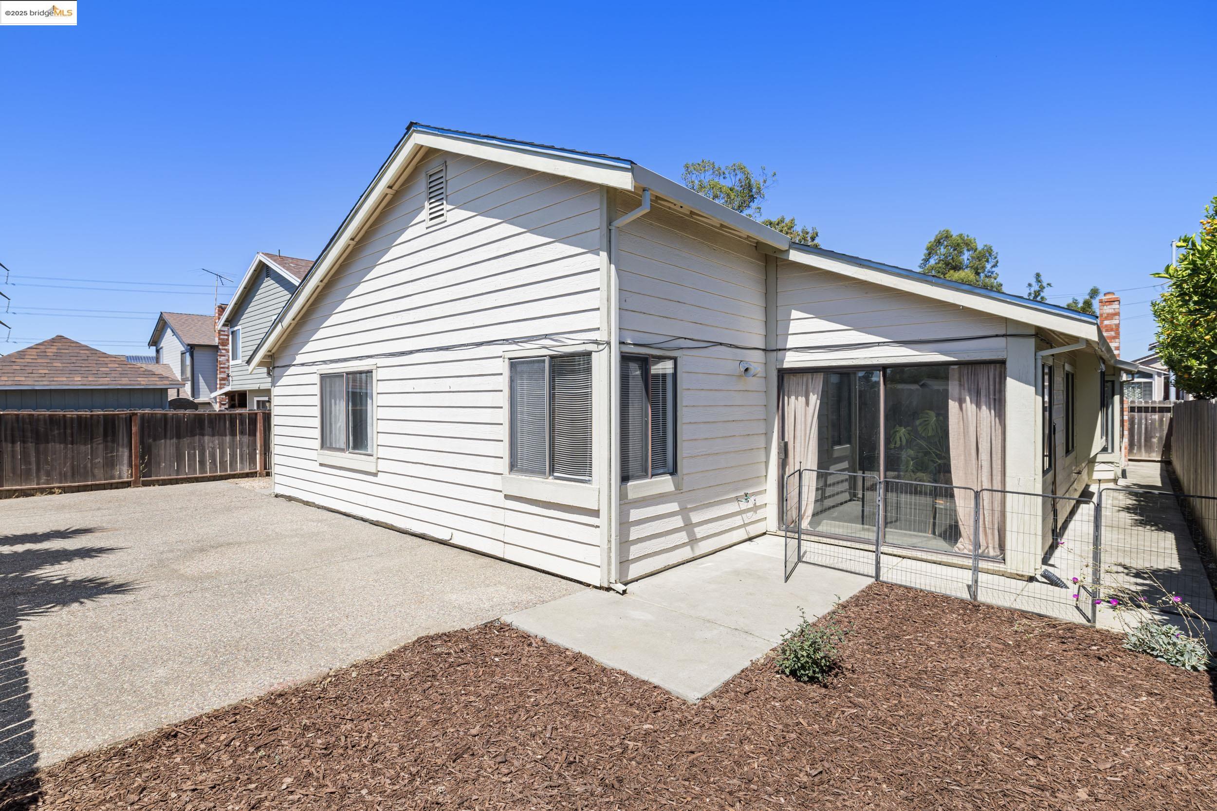 Detail Gallery Image 27 of 40 For 751 Pueblo Way, Vallejo,  CA 94591 - 4 Beds | 2 Baths