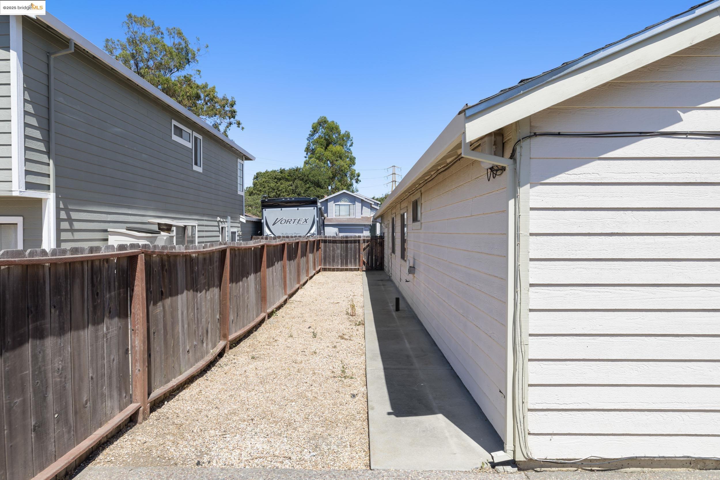 Detail Gallery Image 28 of 40 For 751 Pueblo Way, Vallejo,  CA 94591 - 4 Beds | 2 Baths