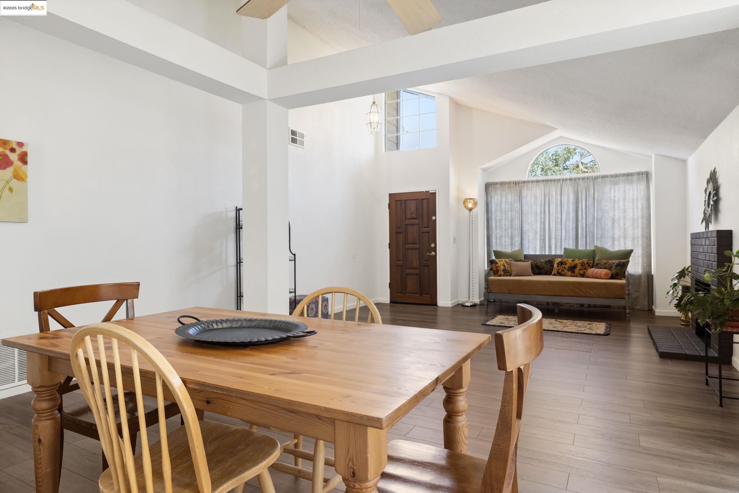 Detail Gallery Image 8 of 40 For 751 Pueblo Way, Vallejo,  CA 94591 - 4 Beds | 2 Baths