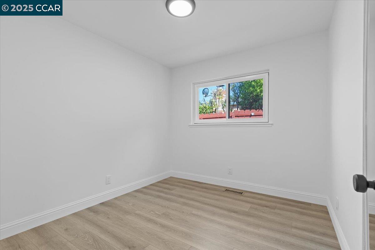 Detail Gallery Image 23 of 32 For 5146 Red Oak Dr, Concord,  CA 94521 - 4 Beds | 2 Baths