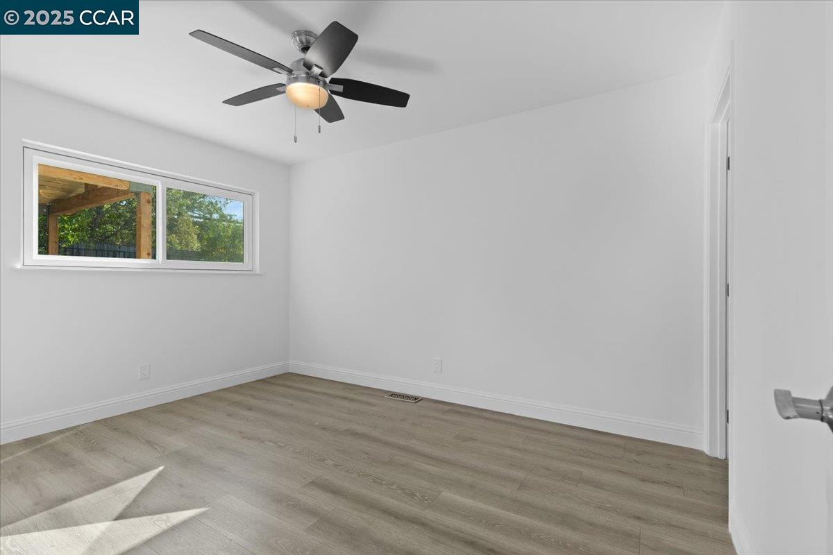 Detail Gallery Image 24 of 32 For 5146 Red Oak Dr, Concord,  CA 94521 - 4 Beds | 2 Baths