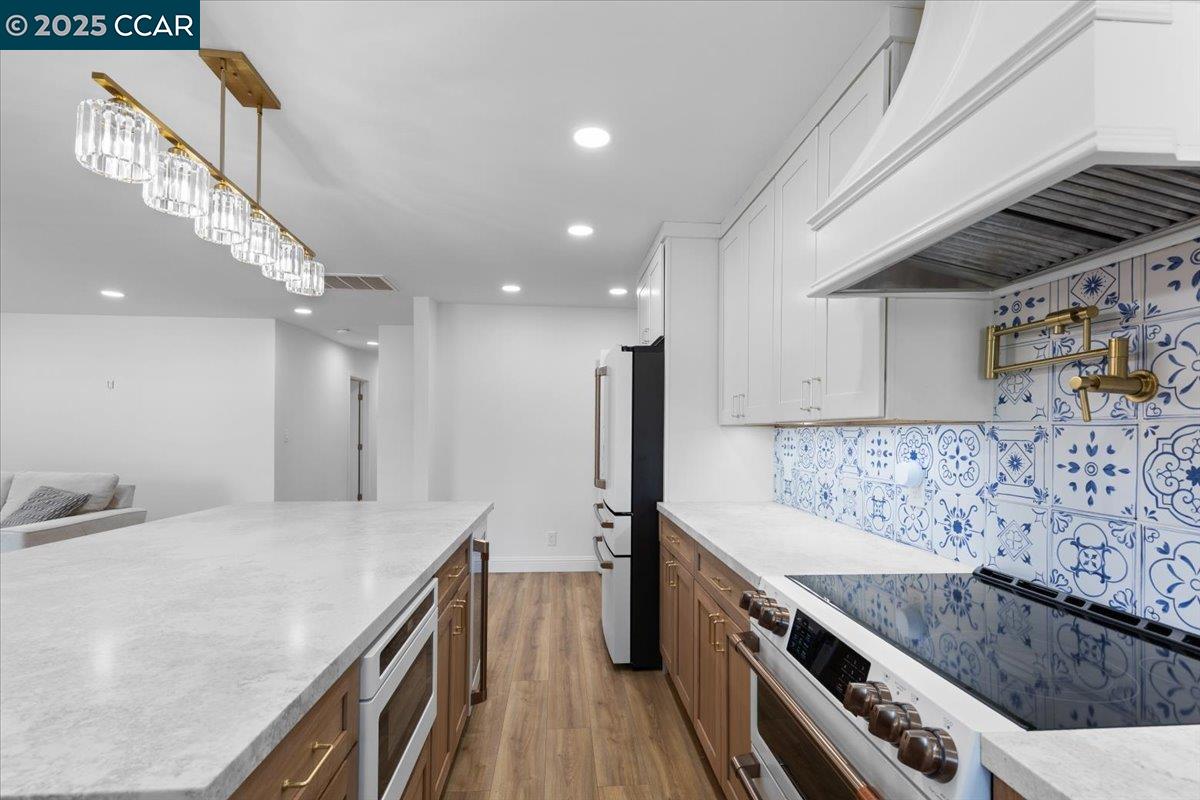 Detail Gallery Image 6 of 32 For 5146 Red Oak Dr, Concord,  CA 94521 - 4 Beds | 2 Baths
