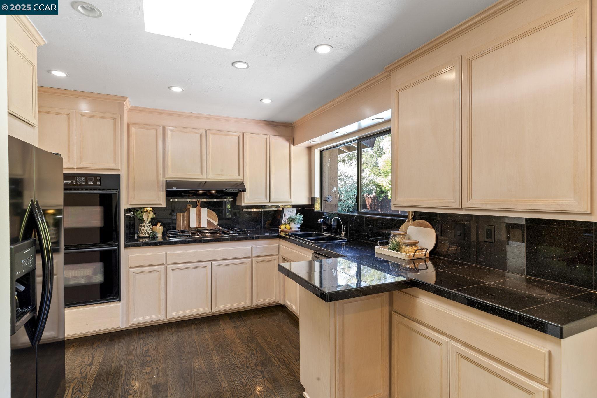 Detail Gallery Image 14 of 42 For 275 Gil Blas Rd, Danville,  CA 94526 - 3 Beds | 2 Baths