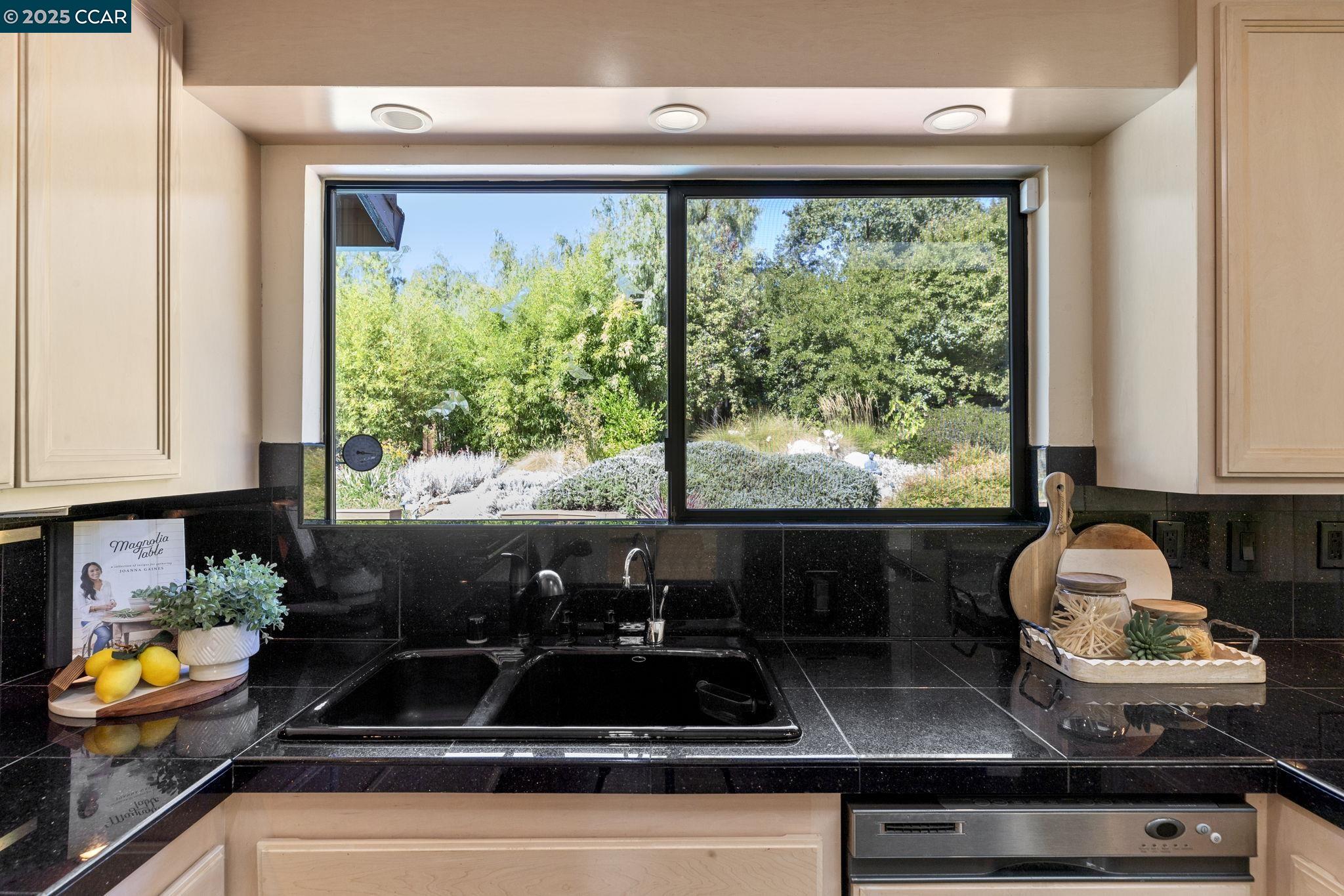 Detail Gallery Image 18 of 42 For 275 Gil Blas Rd, Danville,  CA 94526 - 3 Beds | 2 Baths