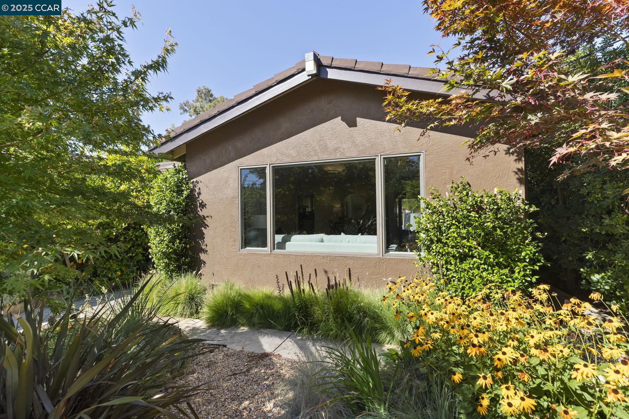 Detail Gallery Image 4 of 42 For 275 Gil Blas Rd, Danville,  CA 94526 - 3 Beds | 2 Baths