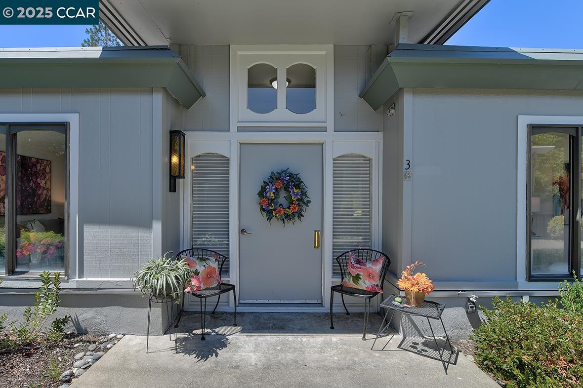 Detail Gallery Image 1 of 49 For 1517 Oakmont #3,  Walnut Creek,  CA 94595 - 2 Beds | 1 Baths