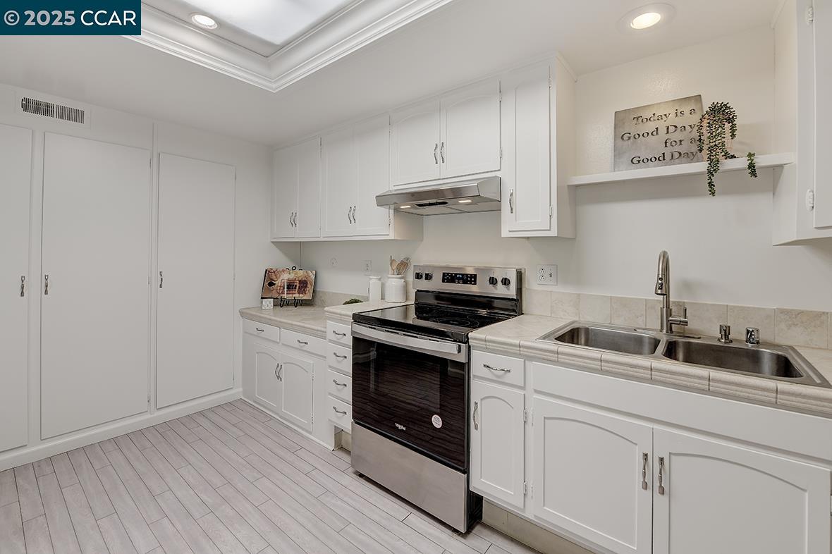 Detail Gallery Image 13 of 49 For 1517 Oakmont #3,  Walnut Creek,  CA 94595 - 2 Beds | 1 Baths