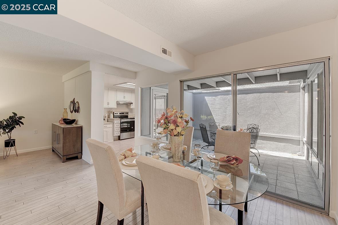 Detail Gallery Image 6 of 49 For 1517 Oakmont #3,  Walnut Creek,  CA 94595 - 2 Beds | 1 Baths