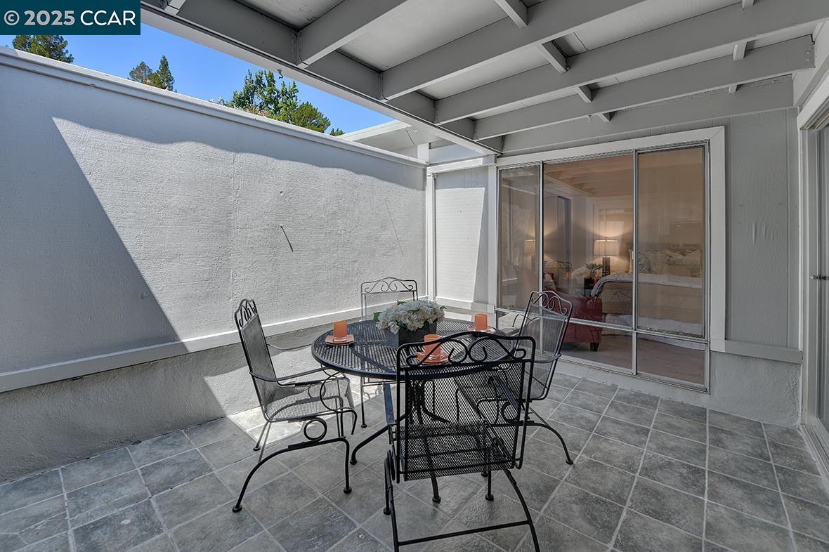 Detail Gallery Image 9 of 49 For 1517 Oakmont #3,  Walnut Creek,  CA 94595 - 2 Beds | 1 Baths
