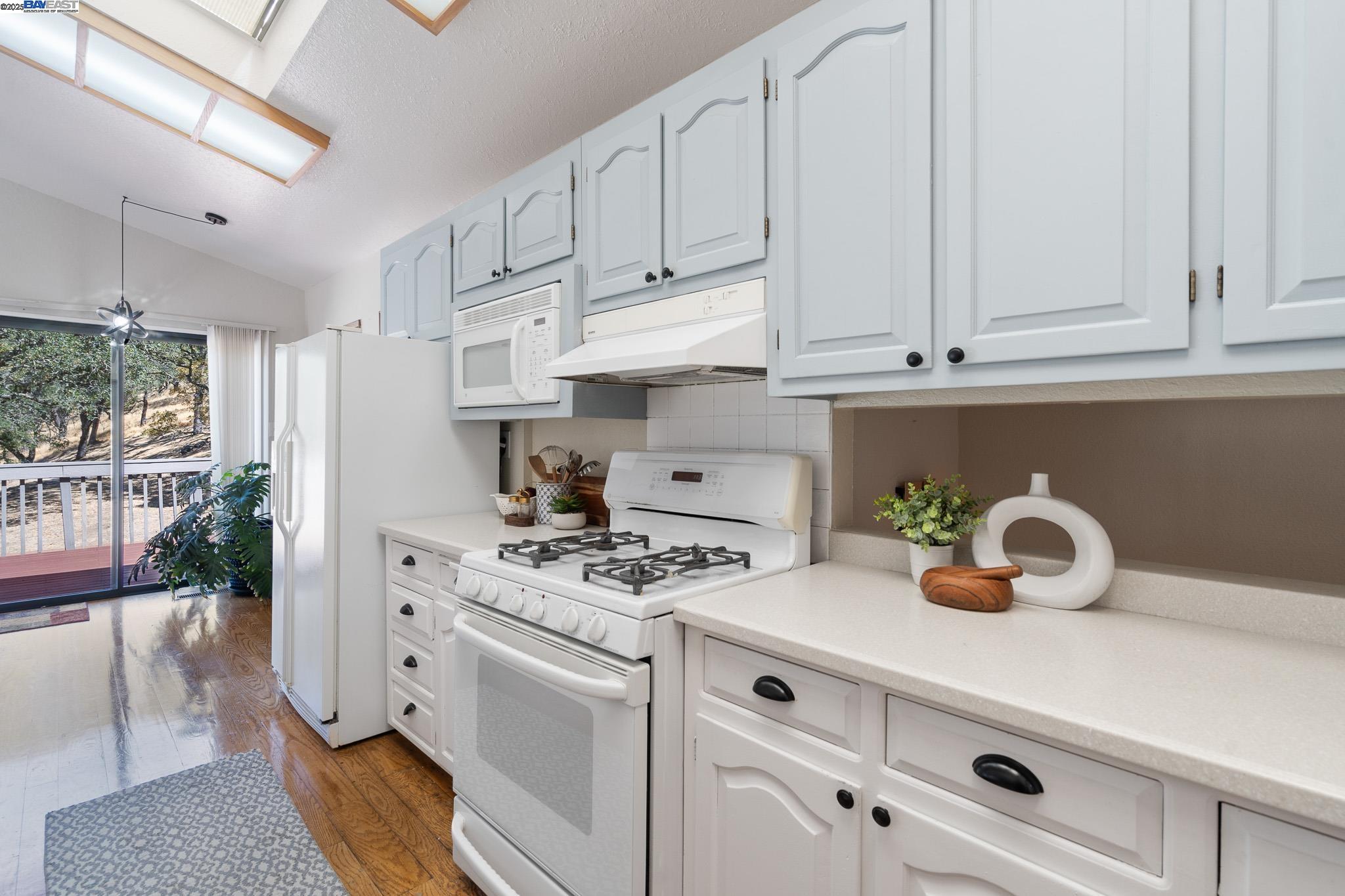 Detail Gallery Image 17 of 60 For 1795 Green Valley Oaks Dr, Fairfield,  CA 94534 - 3 Beds | 2/1 Baths