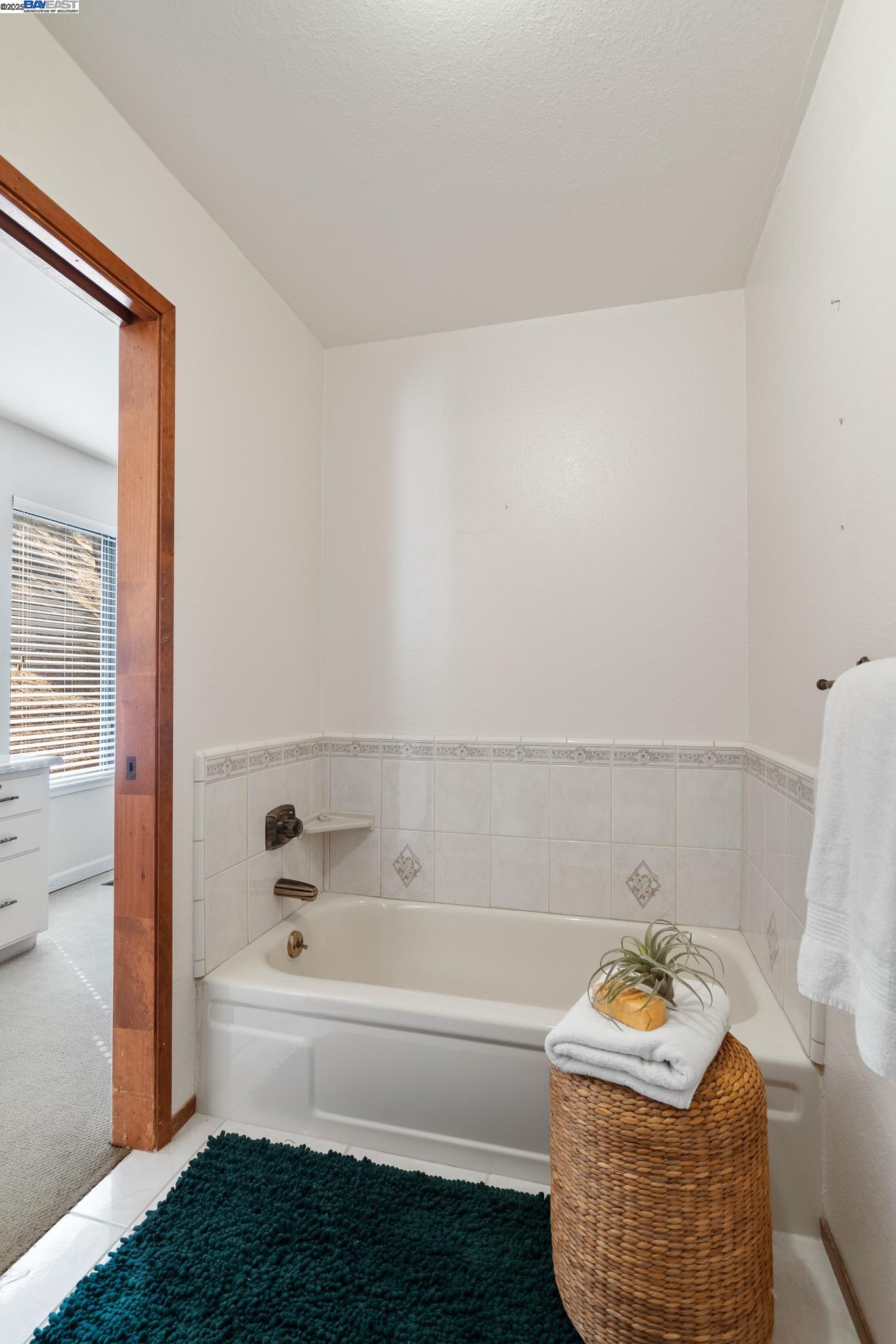 Detail Gallery Image 28 of 60 For 1795 Green Valley Oaks Dr, Fairfield,  CA 94534 - 3 Beds | 2/1 Baths