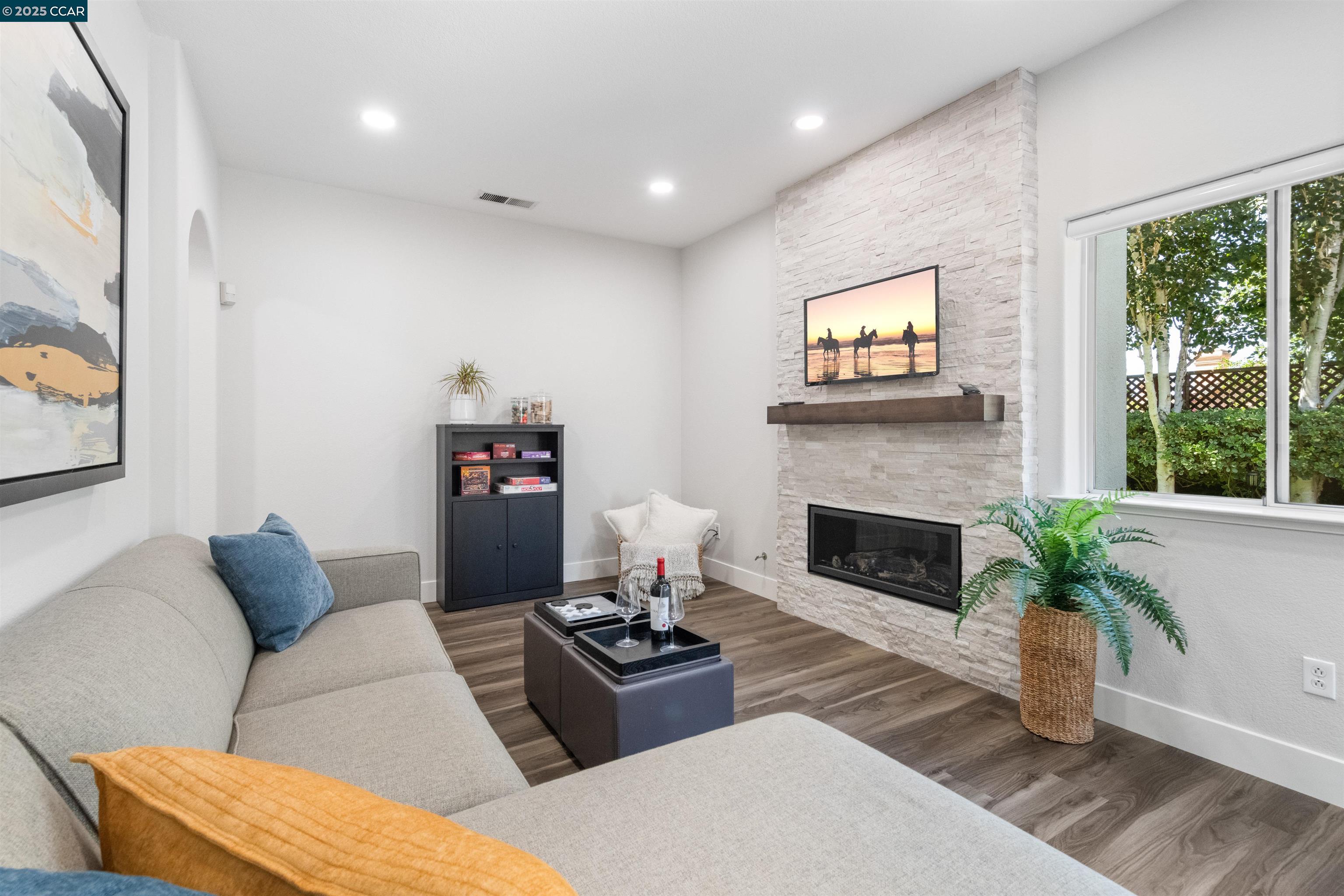 Detail Gallery Image 22 of 53 For 16 Haskins Ranch Cir, Danville,  CA 94506 - 4 Beds | 3 Baths