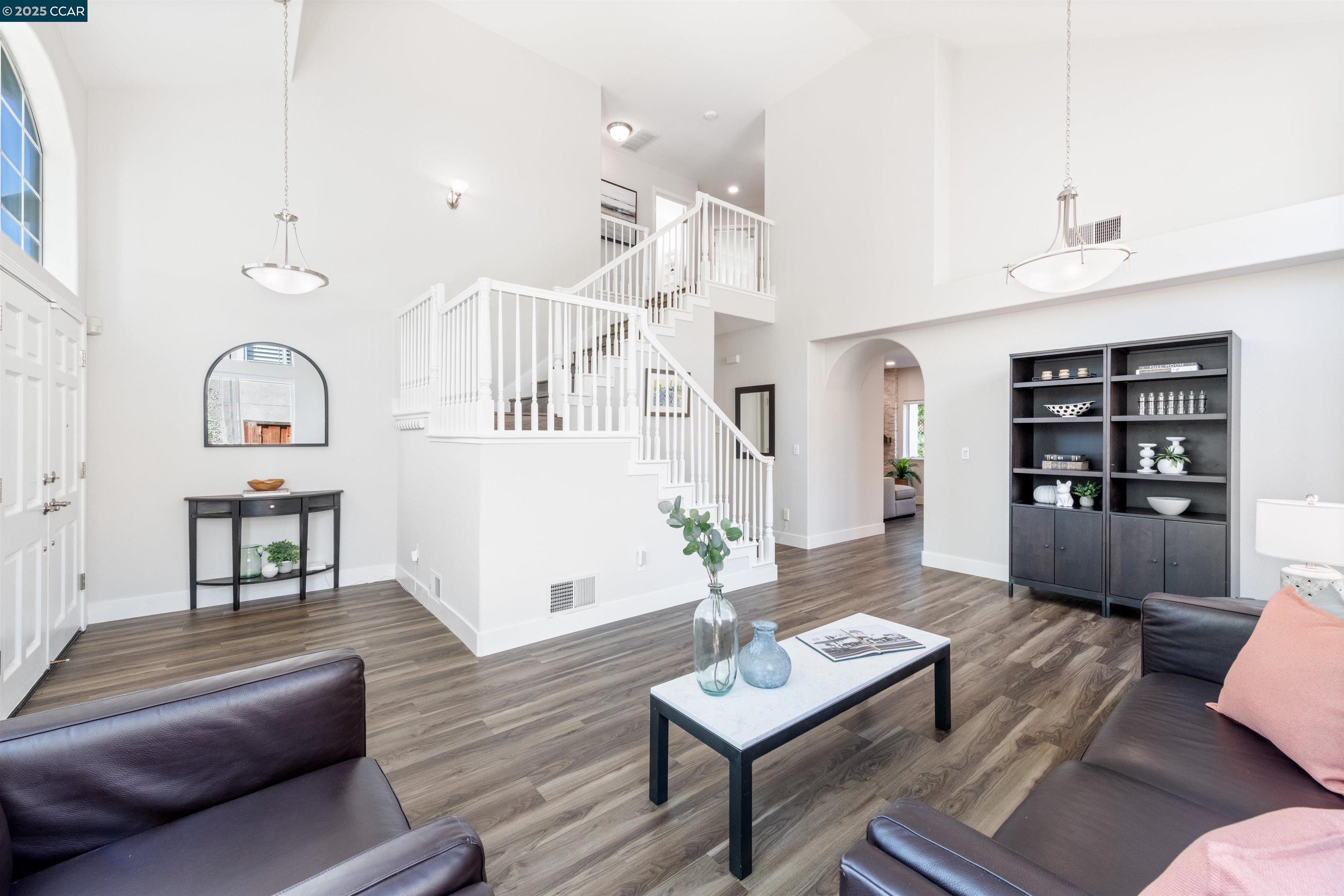 Detail Gallery Image 7 of 53 For 16 Haskins Ranch Cir, Danville,  CA 94506 - 4 Beds | 3 Baths