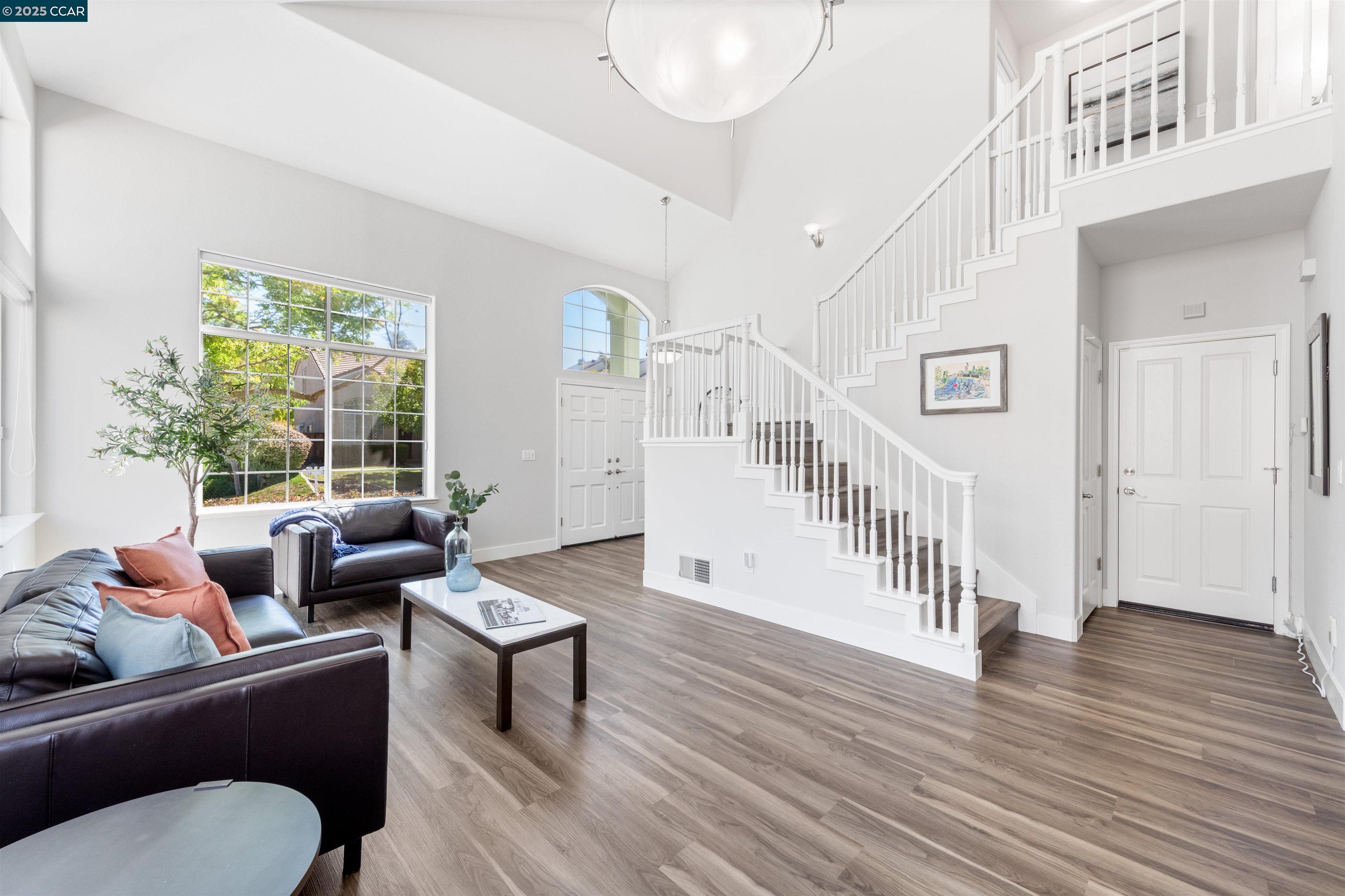Detail Gallery Image 8 of 53 For 16 Haskins Ranch Cir, Danville,  CA 94506 - 4 Beds | 3 Baths
