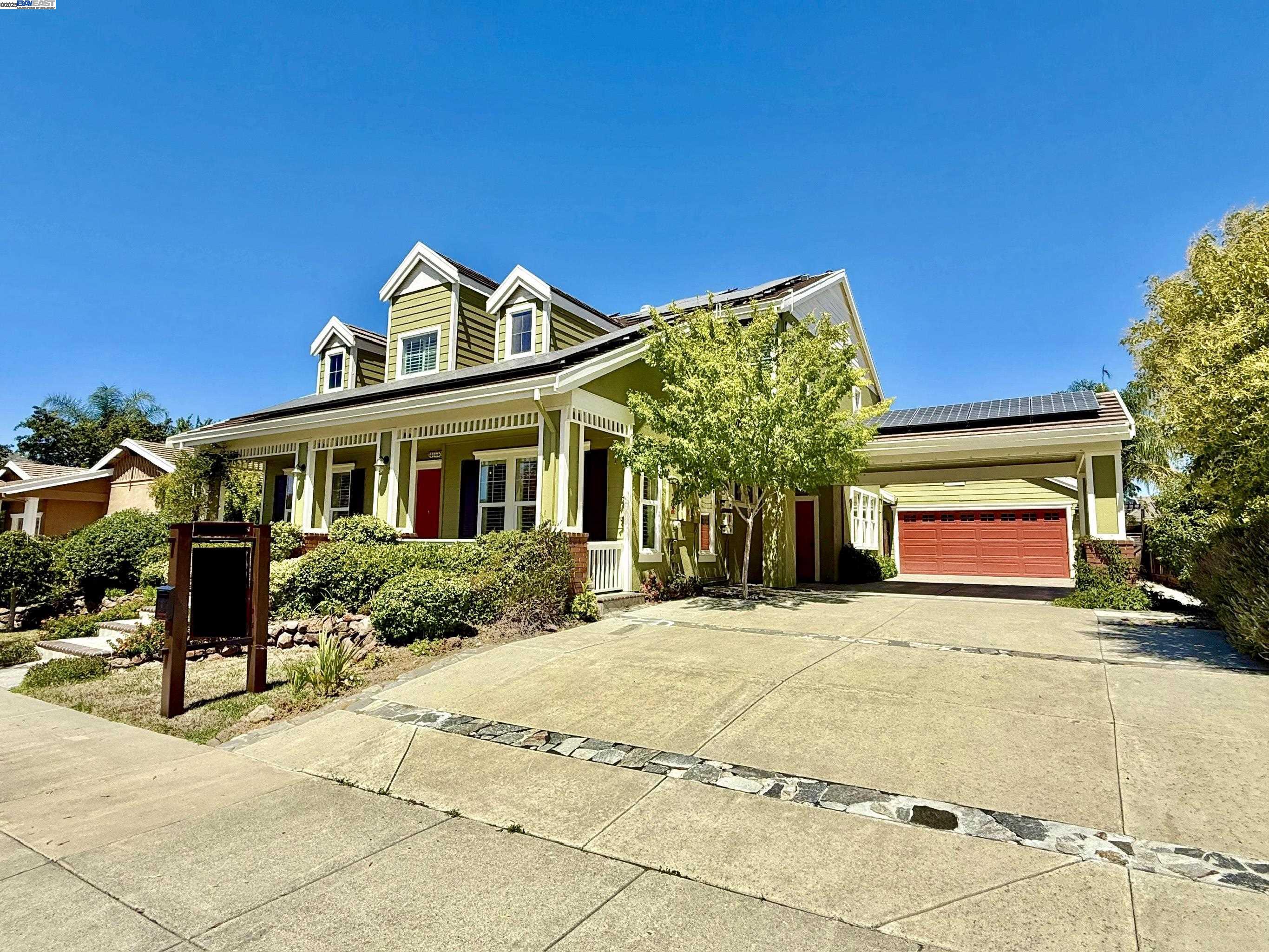 Detail Gallery Image 2 of 60 For 1164 Lexington Way, Livermore,  CA 94550 - 6 Beds | 4/1 Baths
