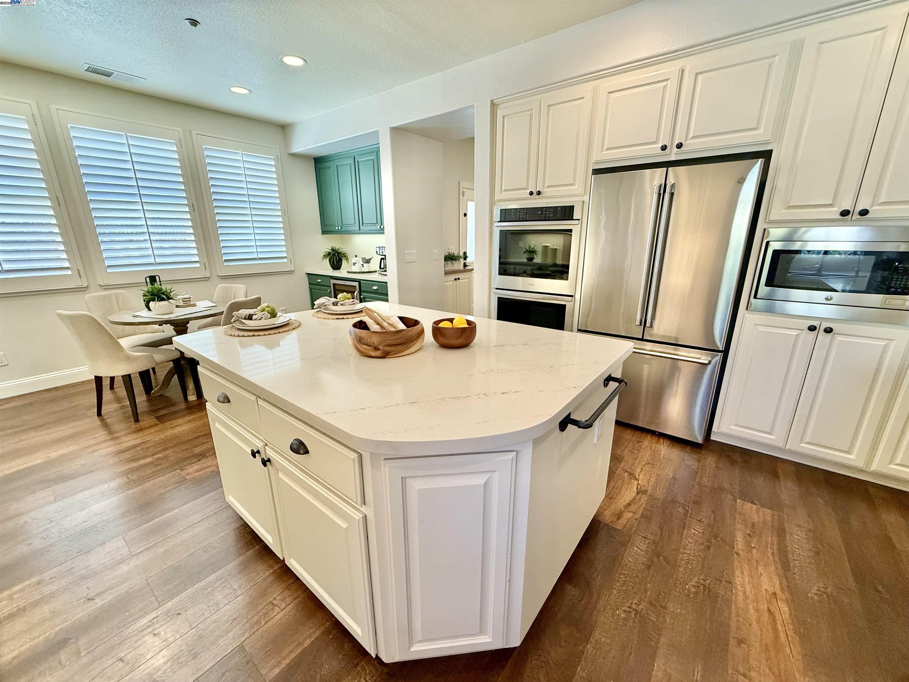 Detail Gallery Image 25 of 60 For 1164 Lexington Way, Livermore,  CA 94550 - 6 Beds | 4/1 Baths