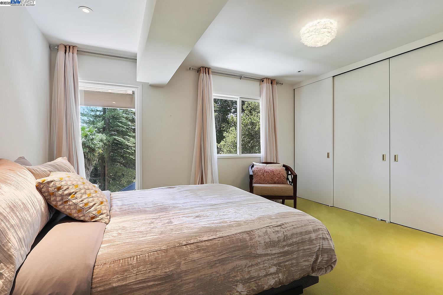 Detail Gallery Image 26 of 37 For 6624 Saroni Dr, Oakland,  CA 94611 - 4 Beds | 2/1 Baths