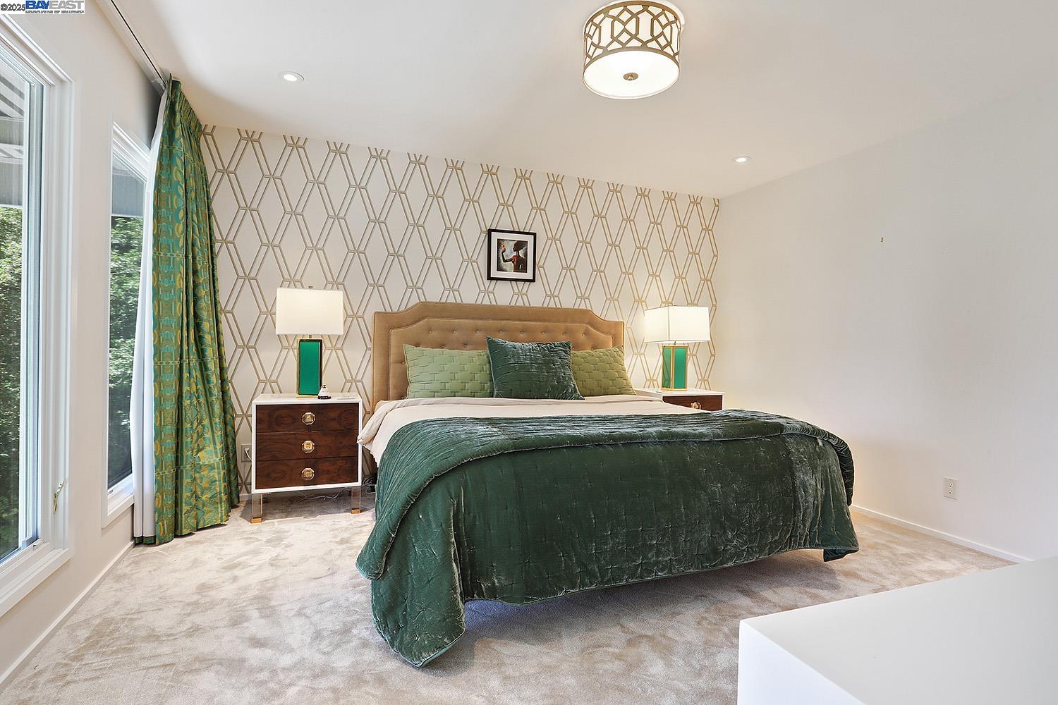 Detail Gallery Image 28 of 37 For 6624 Saroni Dr, Oakland,  CA 94611 - 4 Beds | 2/1 Baths