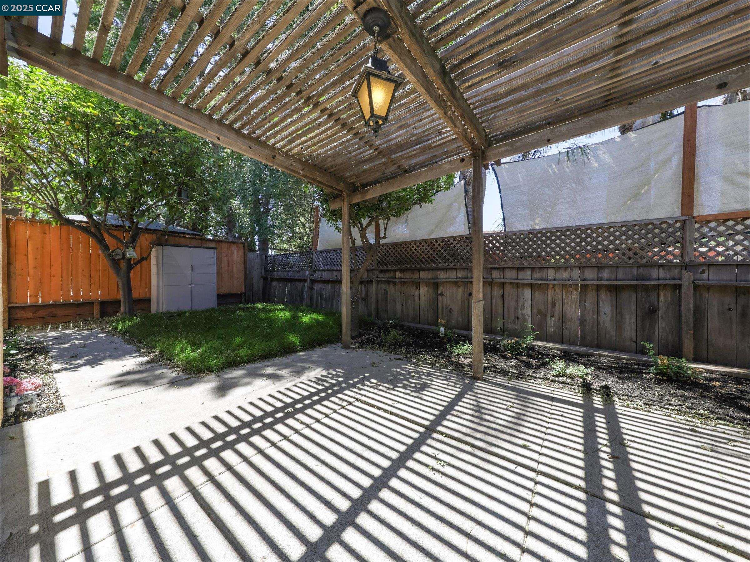 Detail Gallery Image 13 of 36 For 1233 Almondwood Dr, Antioch,  CA 94509 - 3 Beds | 1/1 Baths