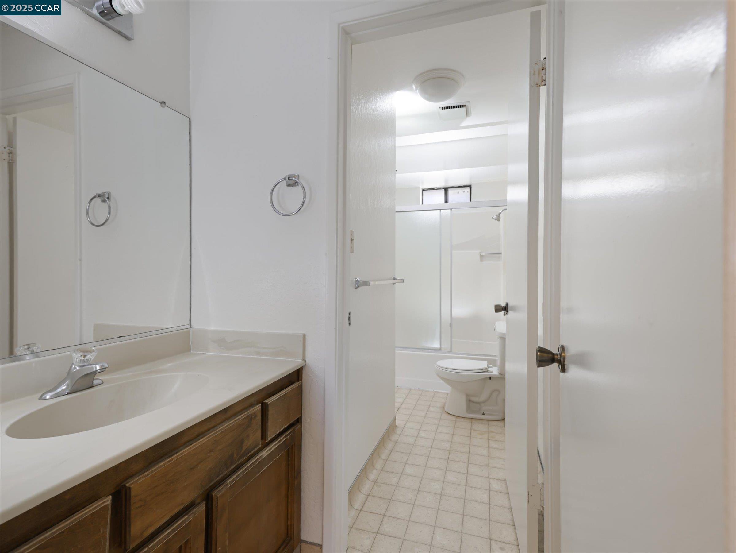 Detail Gallery Image 21 of 36 For 1233 Almondwood Dr, Antioch,  CA 94509 - 3 Beds | 1/1 Baths