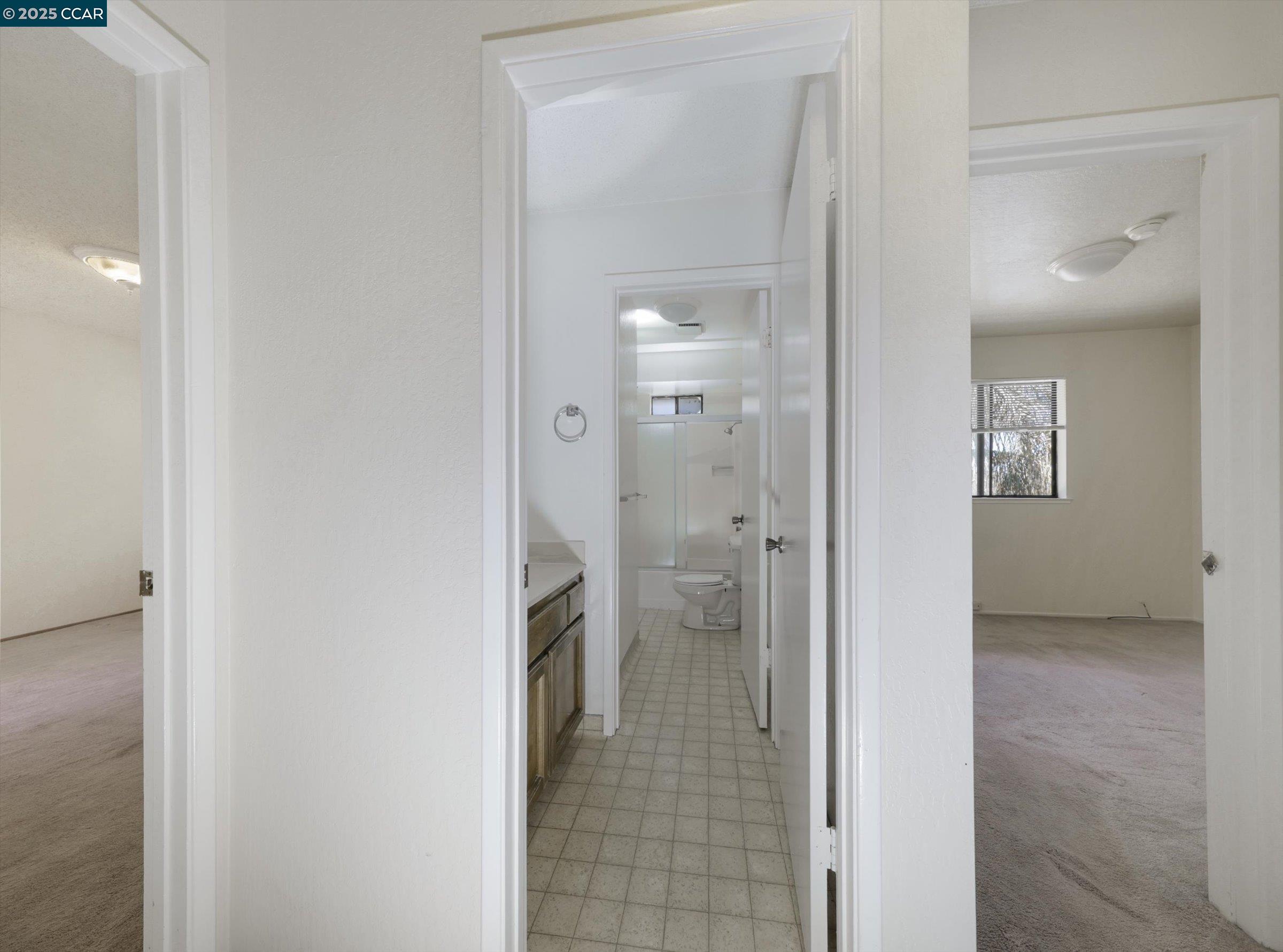 Detail Gallery Image 24 of 36 For 1233 Almondwood Dr, Antioch,  CA 94509 - 3 Beds | 1/1 Baths