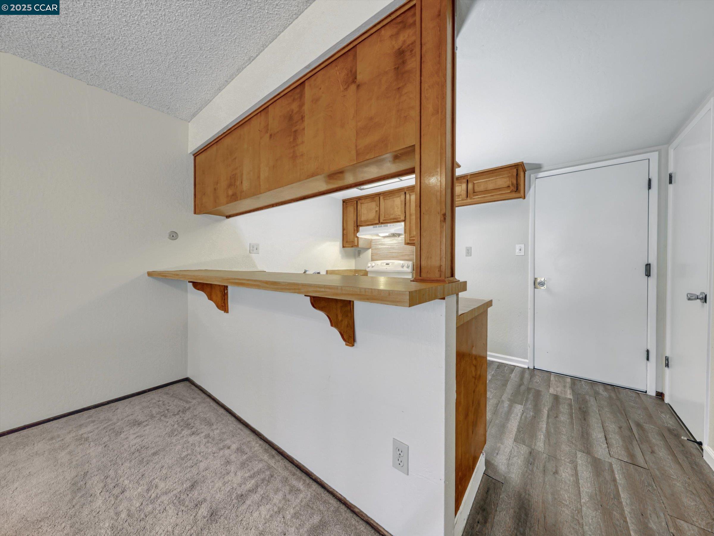 Detail Gallery Image 7 of 36 For 1233 Almondwood Dr, Antioch,  CA 94509 - 3 Beds | 1/1 Baths